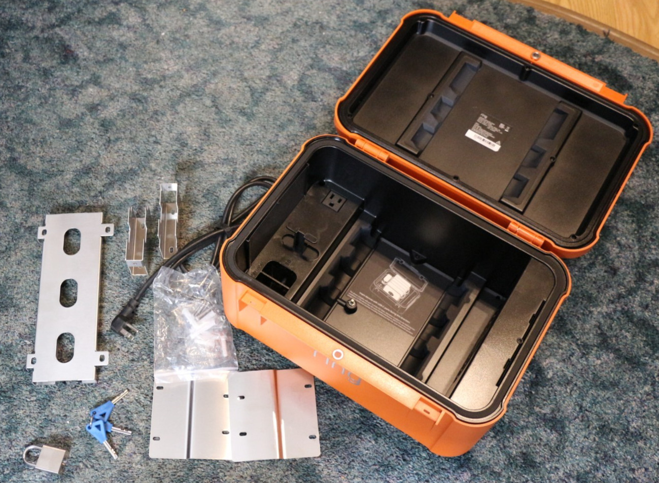 Ring 5F37E9 Jobsite Security Case New with Mounting Plates and Lock and Keys