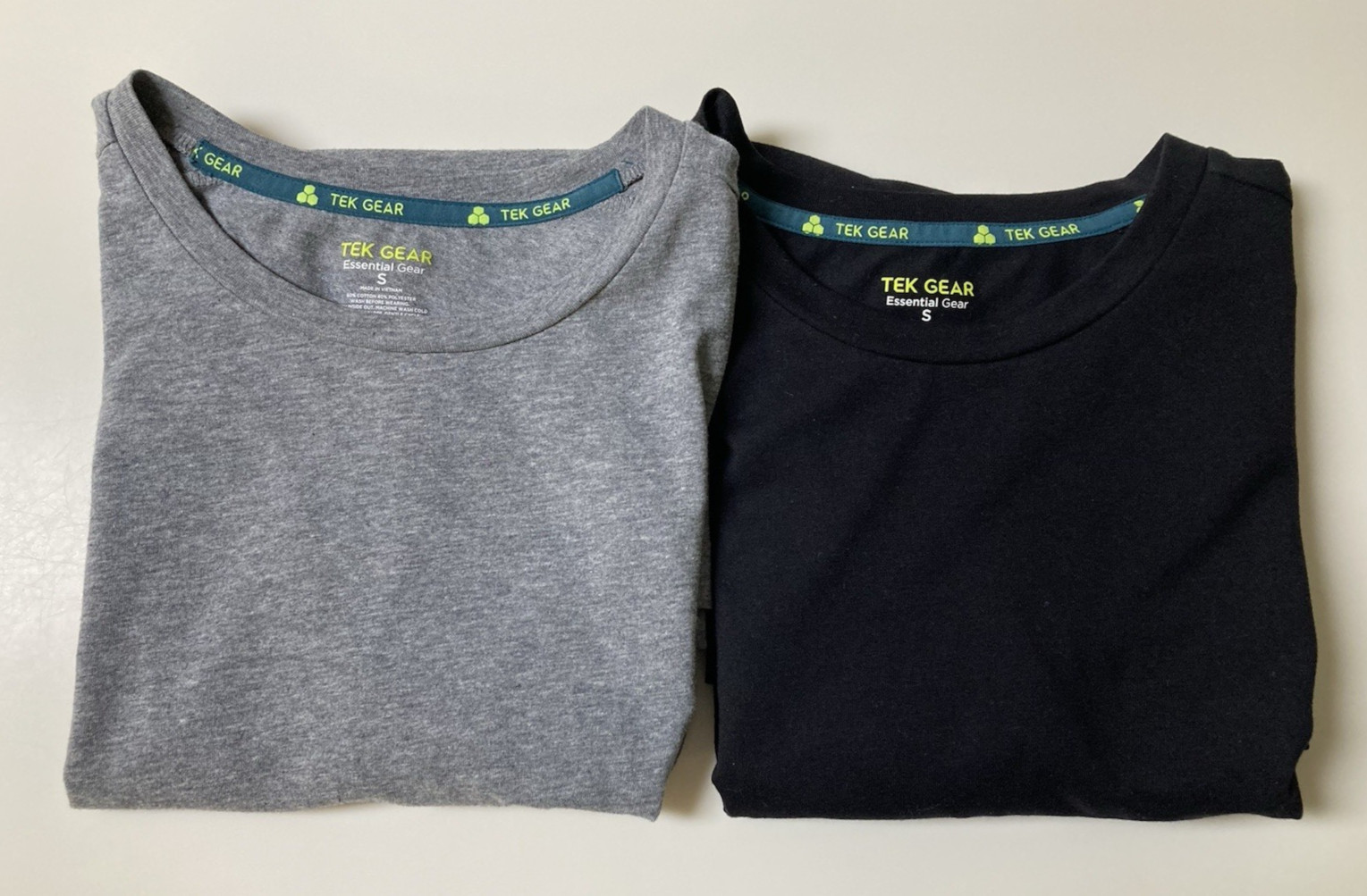 Men's T-Shirts Tek Gear Size Small Lot of 2 Short Sleeve Crew Neck Tee Shirt TWO gallery