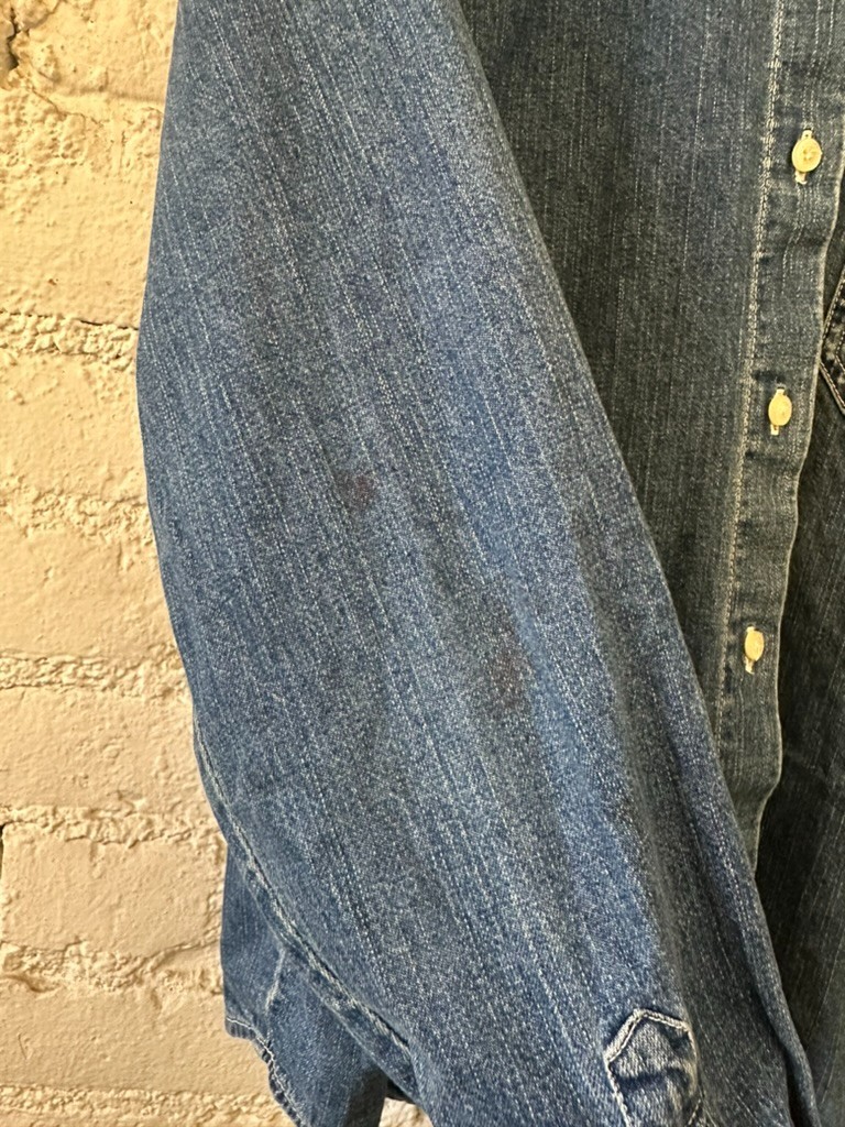 Gap Denim Shirt Unisex Medium Blue Button Up Chambray Workwear Classic Fit gallery