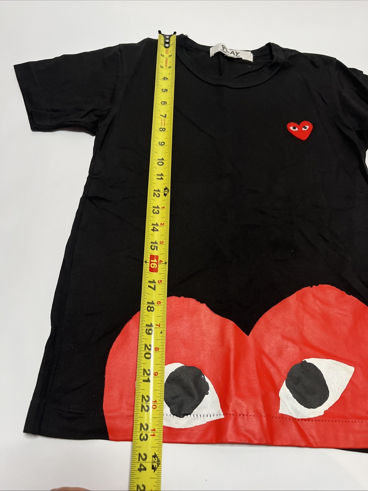 COMME des GARCONS PLAY Heart Embroidered Logo Graphic Men's T Shirt Size Small gallery