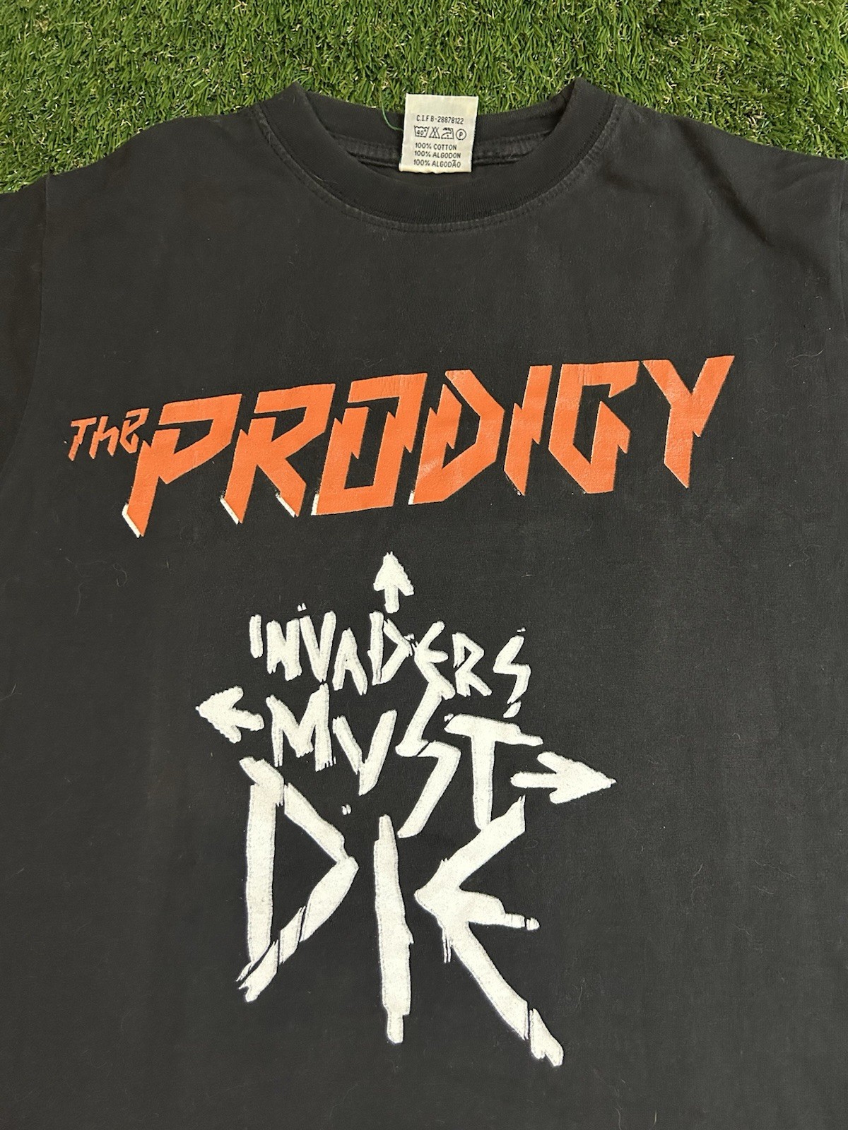 Vintage 2009 The Prodigy Invaders Must Die Tour Band T Shirt Sz S Y2K 2000s EDM gallery