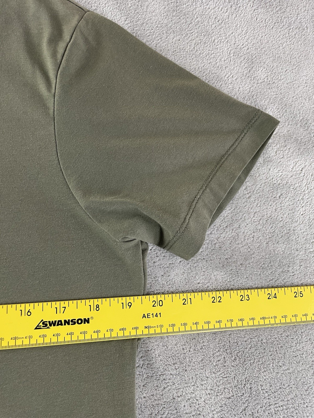 Cuts Clothing Elongated T Shirt Men Medium / S Tall Olive Green Crew Neck Tee gallery