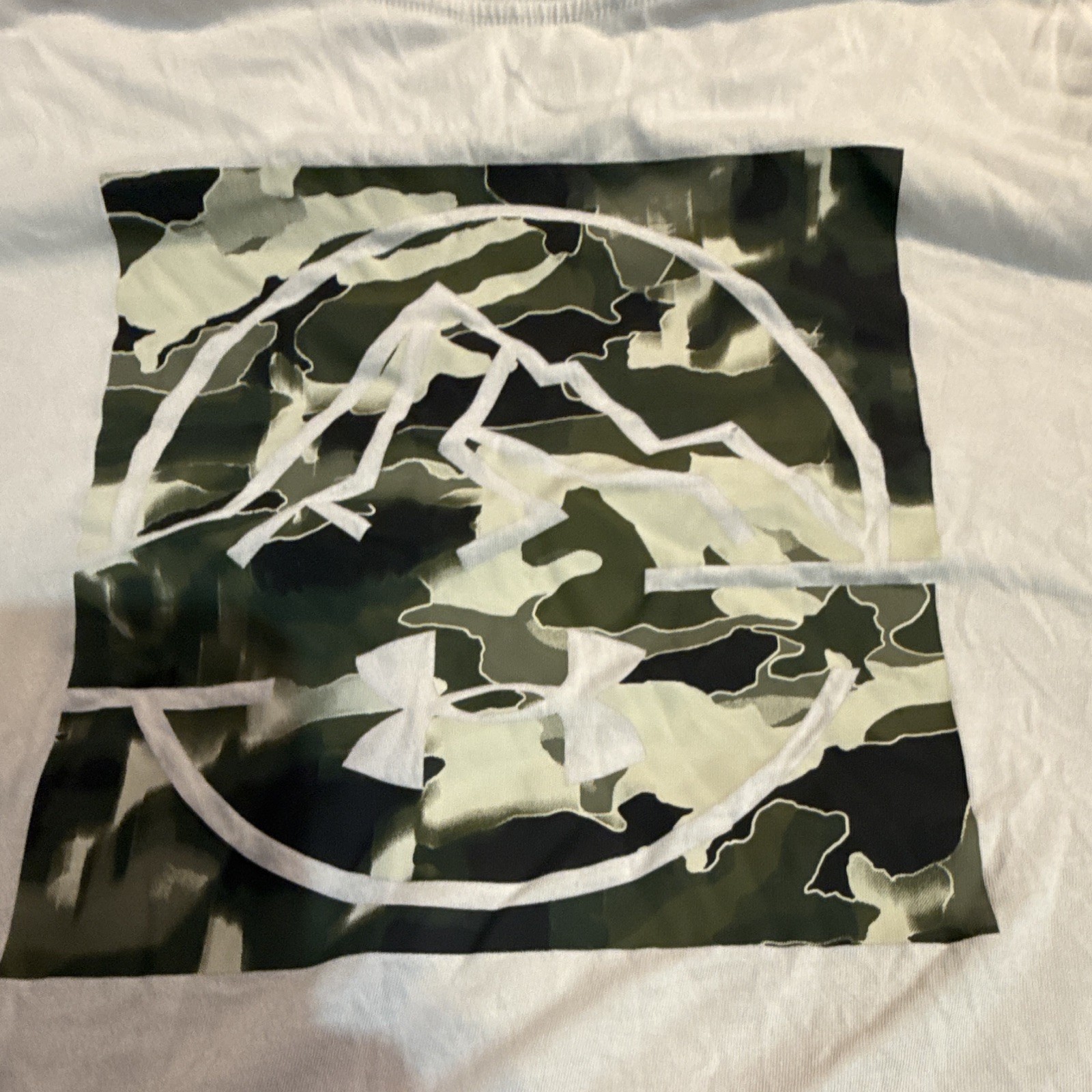 Under Armour White Graphic Camo Logo Tee Crew Neck Short Sleeve Men's L Loose gallery