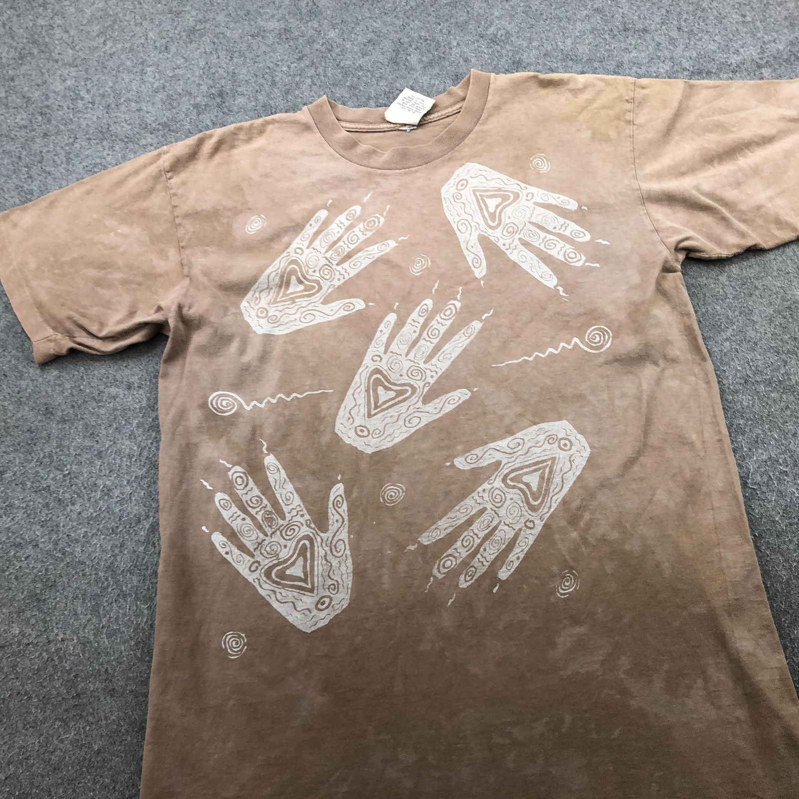 Vintage Primitives By Andrea Bragg Shirt Mens Large Beige Handprint Tribal Tee gallery