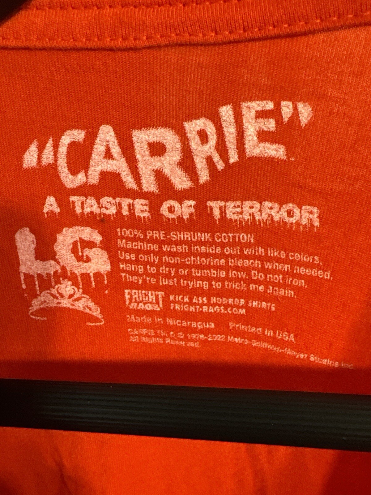 Fright Rags Carrie Horror Movie T Shirt Red Graphic Tee Size L gallery