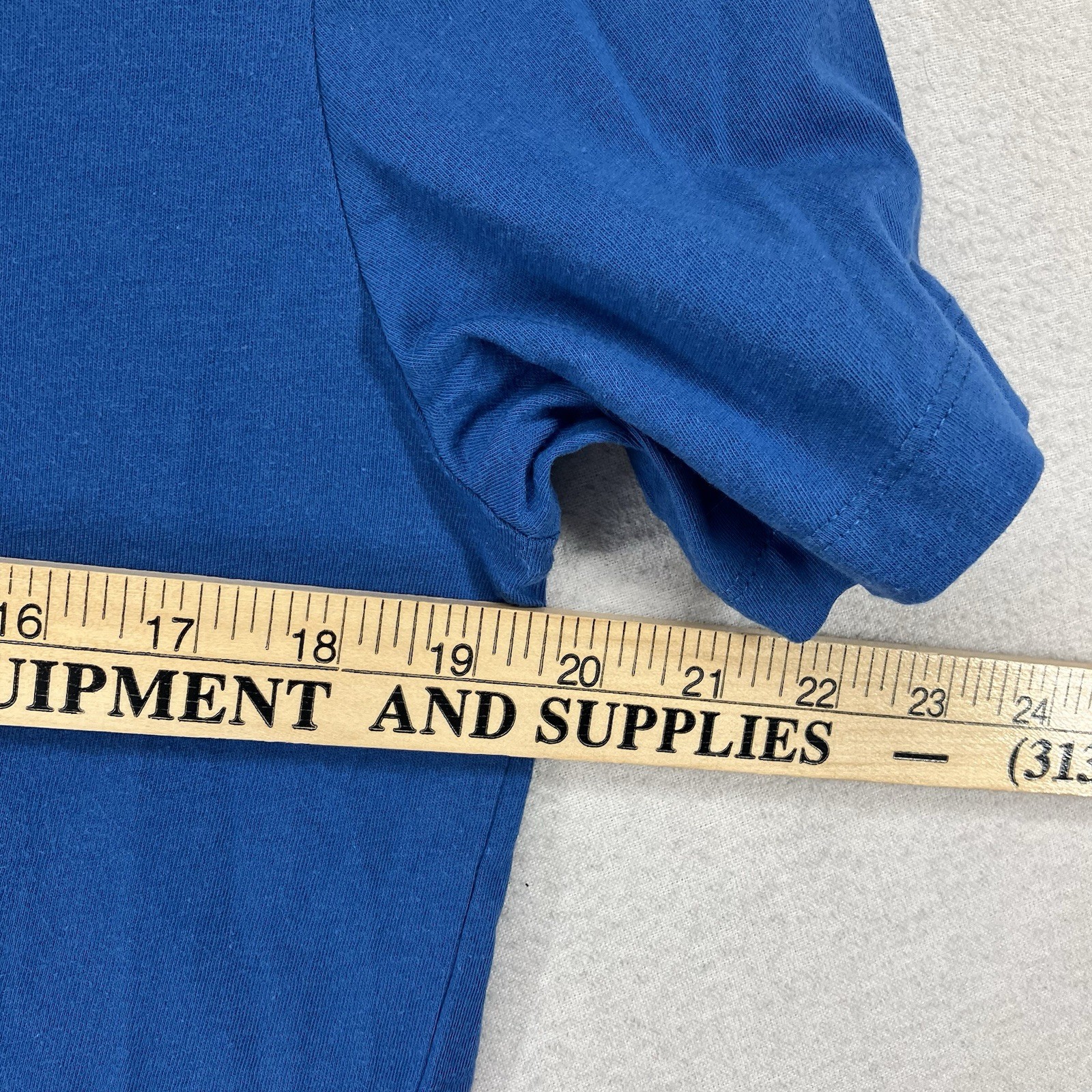 Classic Nike Men’s T-Shirt Cobalt Blue Crewneck SS Small Swoosh Logo Sz Small gallery
