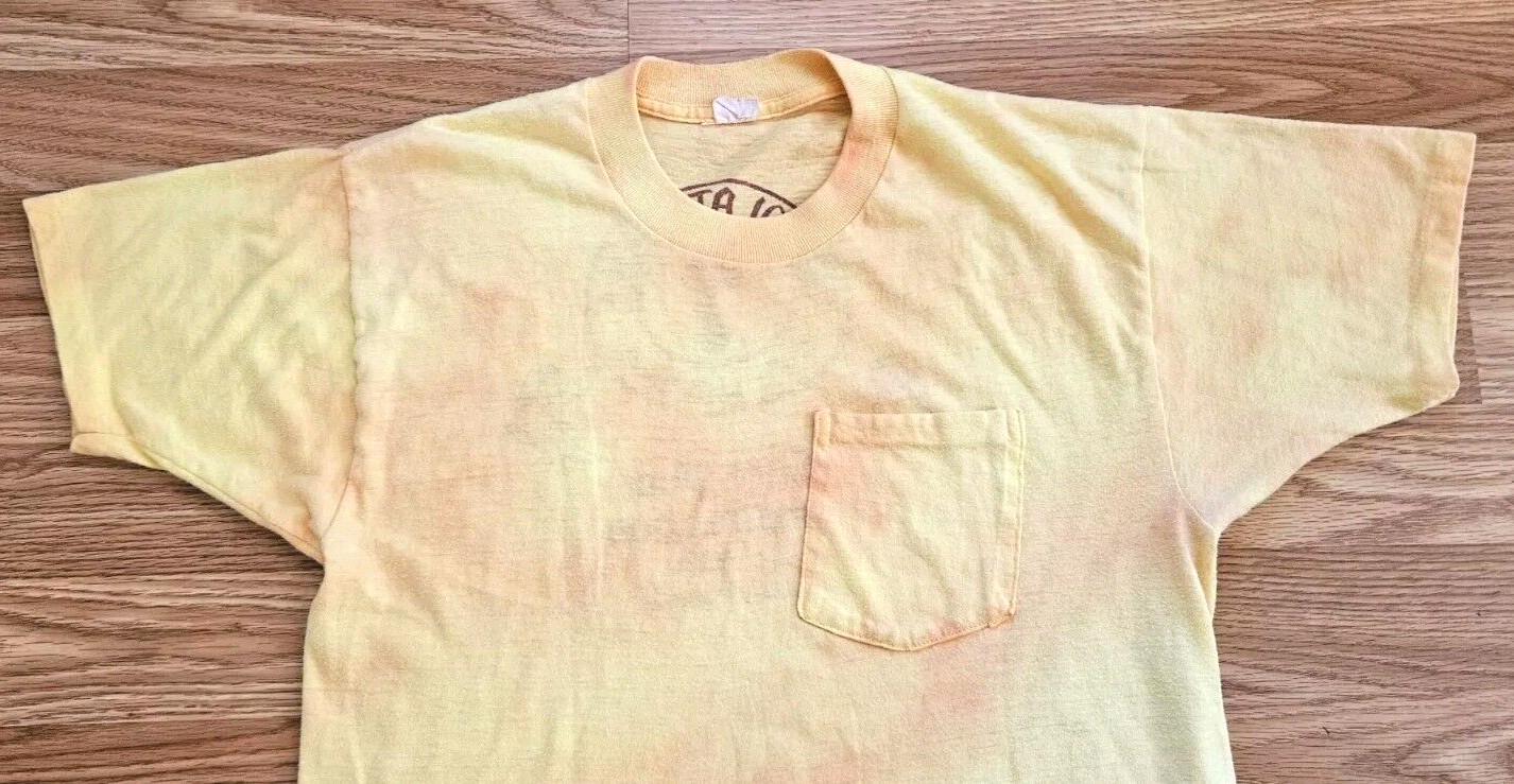 Vintage 70s Chocolate Hole In The Wall Barefoot Construction Humor T-Shirt L SS gallery