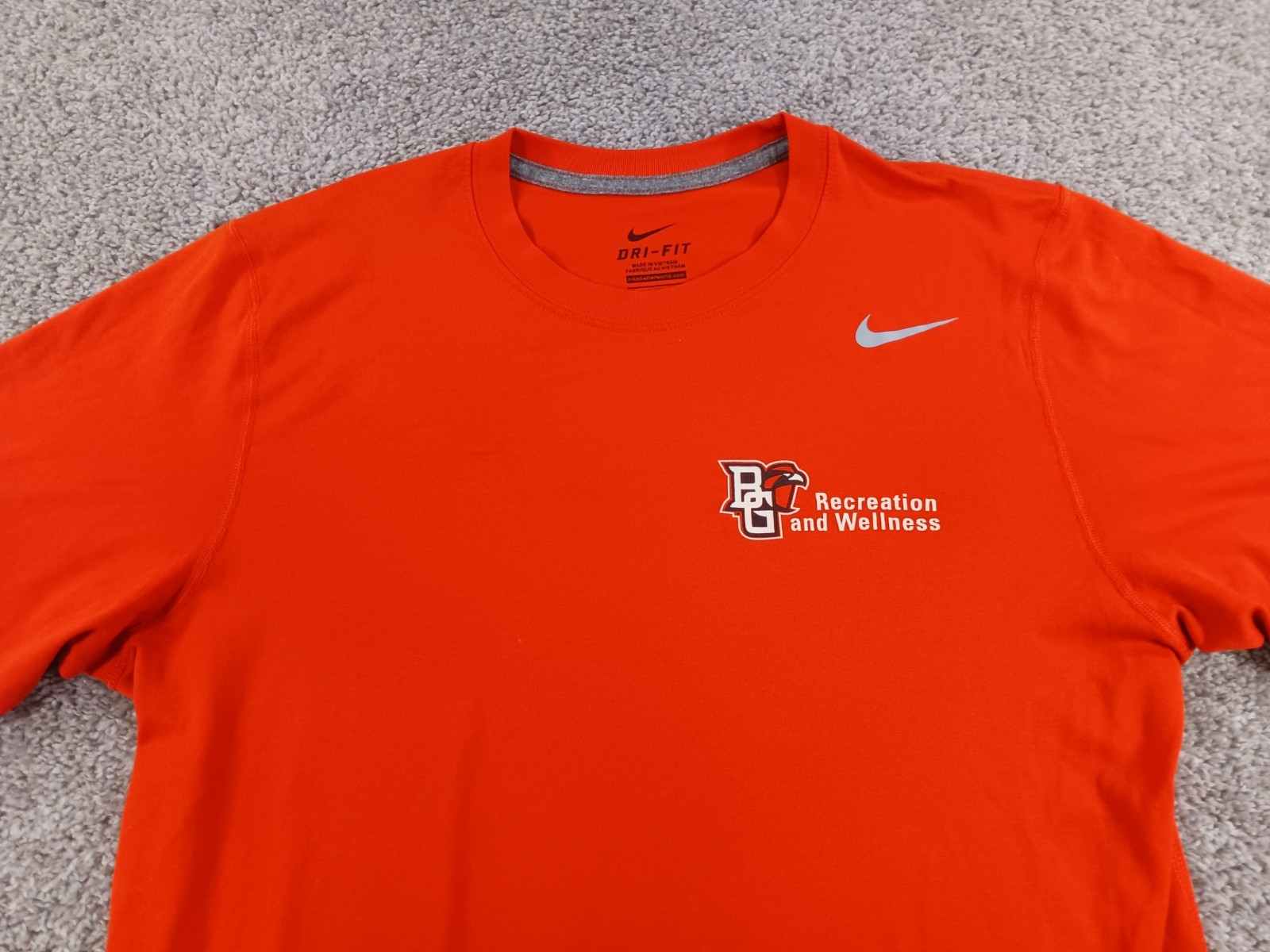 Nike Dri Fit Medium Mens Short Sleeve T-Shirt BG Recreation & Wellness Orange gallery