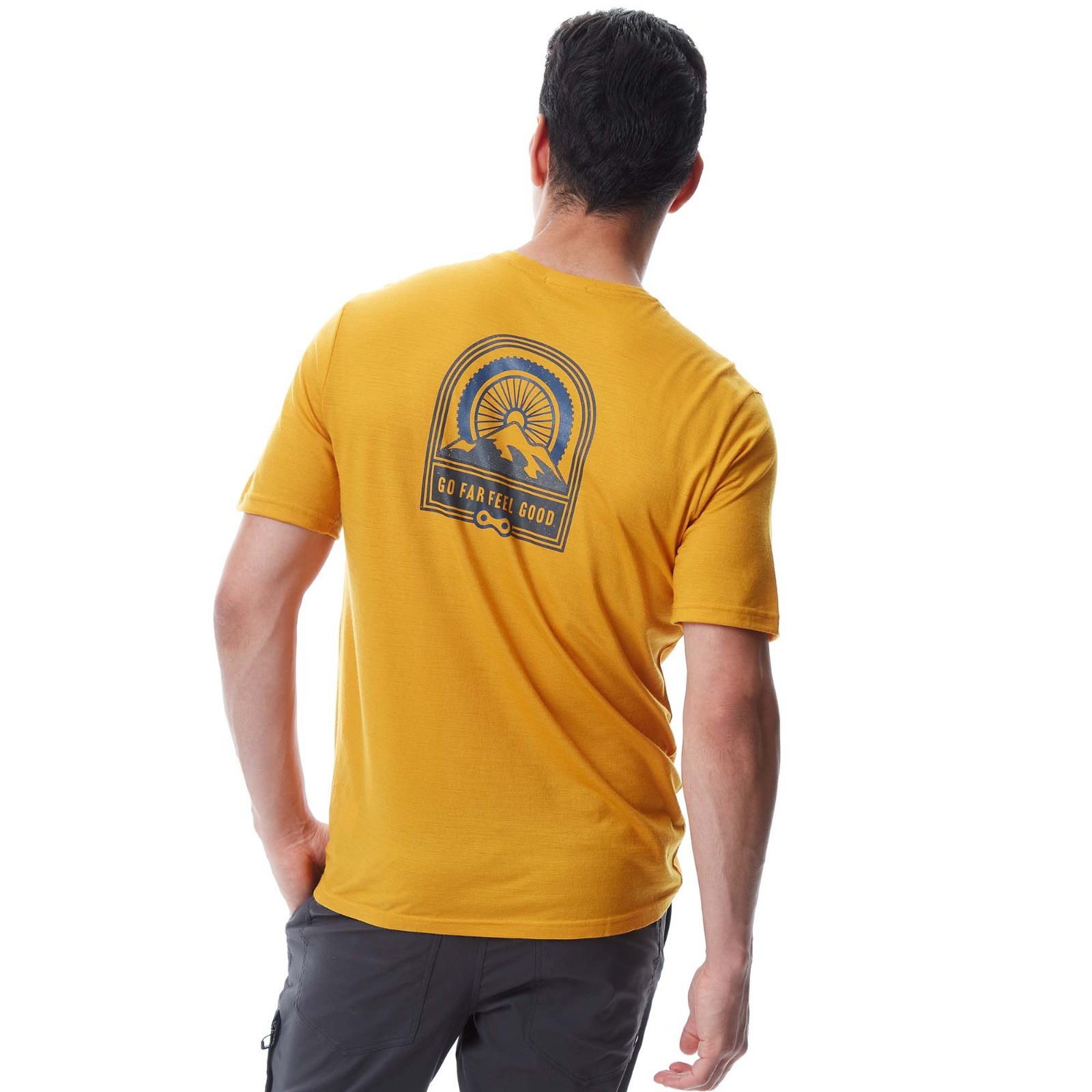 Smartwool Merino Wool Dawn Rise Graphic Short Sleeve Tee in Honey Gold XL gallery