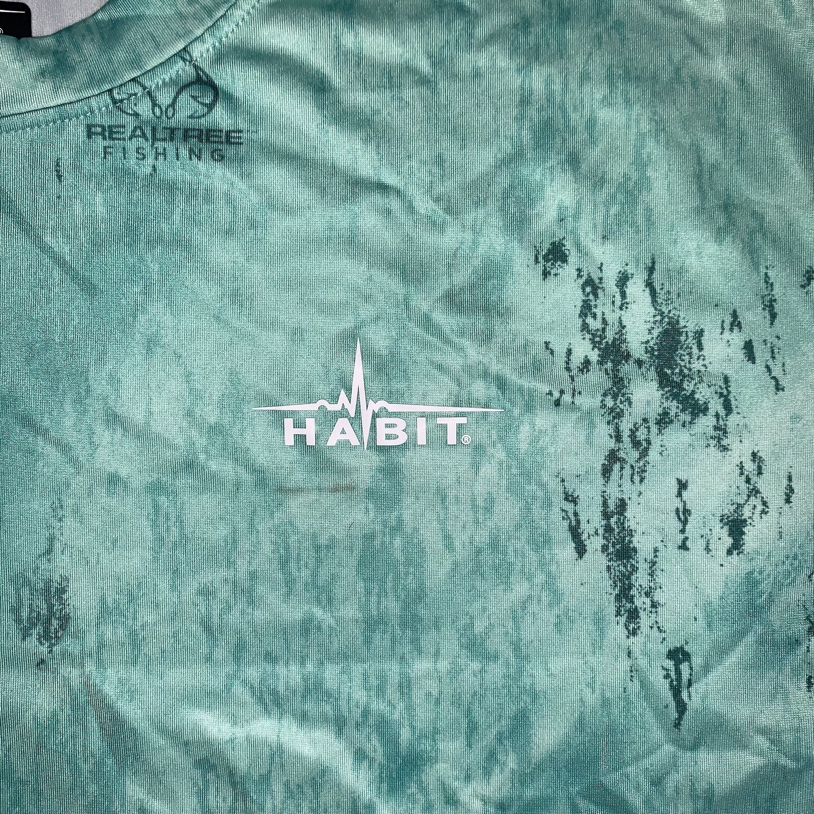Habit Fishing Shirt Men's Medium Shockwave Green Short Sleeve Realtree NWT gallery