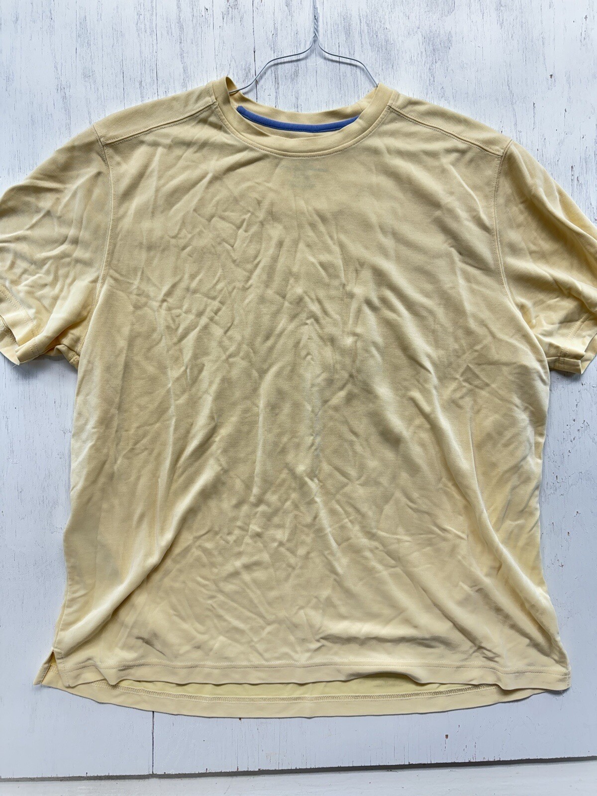 Tommy Bahama Men's T Shirt Size Large Yellow / Gold gallery