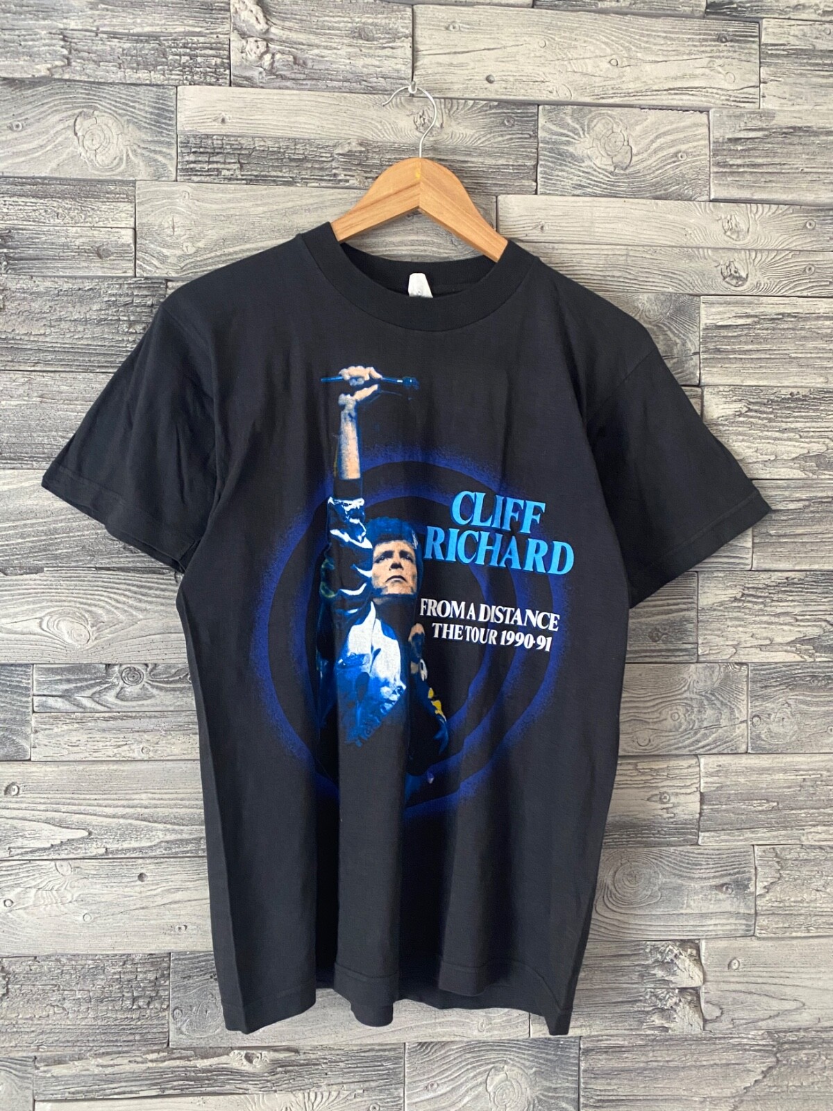 CLIFF RICHARDS 'FROM A DISTANCE THE TOUR 1990-91' Men's Vintage Rock T-Shirt M gallery