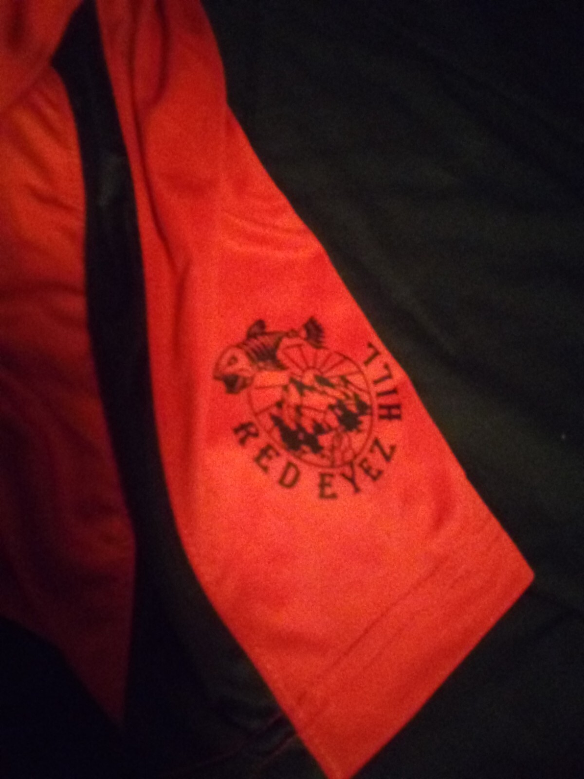 Red Eyez Hill / BP's Bar & Grill Size X-Large 100% Polyester Red Sport Tee Shirt gallery