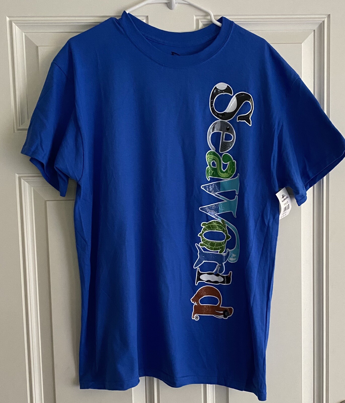 New! Seaworld Shirt Size Large gallery
