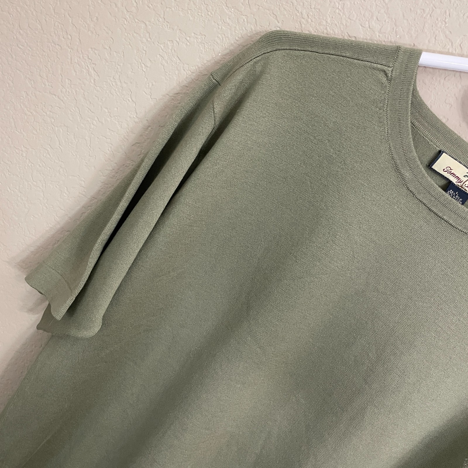 Tommy Bahama Men's Large T-Shirt Sage Green Silk Blend Casual Comfort Preppy gallery