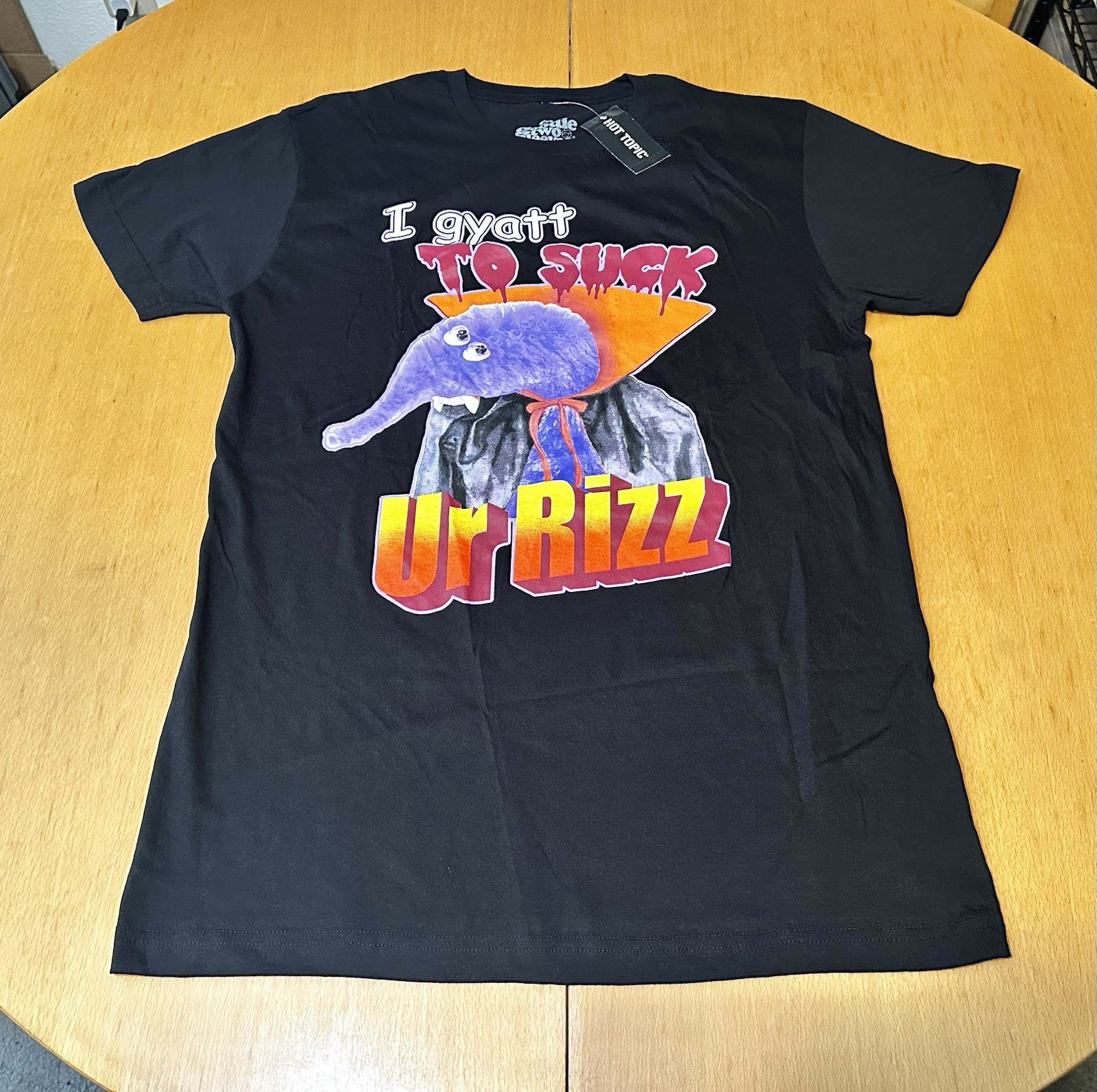 Goodie Two Sleeves Rizz Vampire Graphic T-Shirt Black Size M
