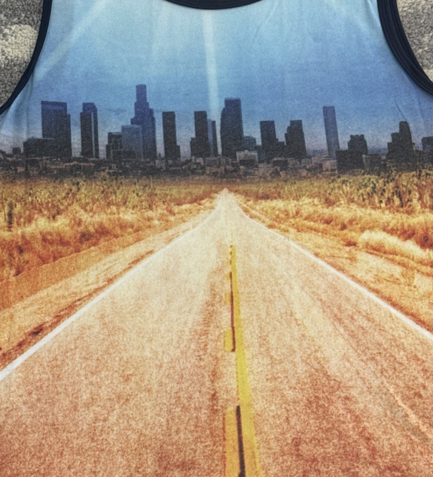 2015 Urban Pipeline Cityscape Skyline Road Trip Graphic Tank Top Size Large gallery