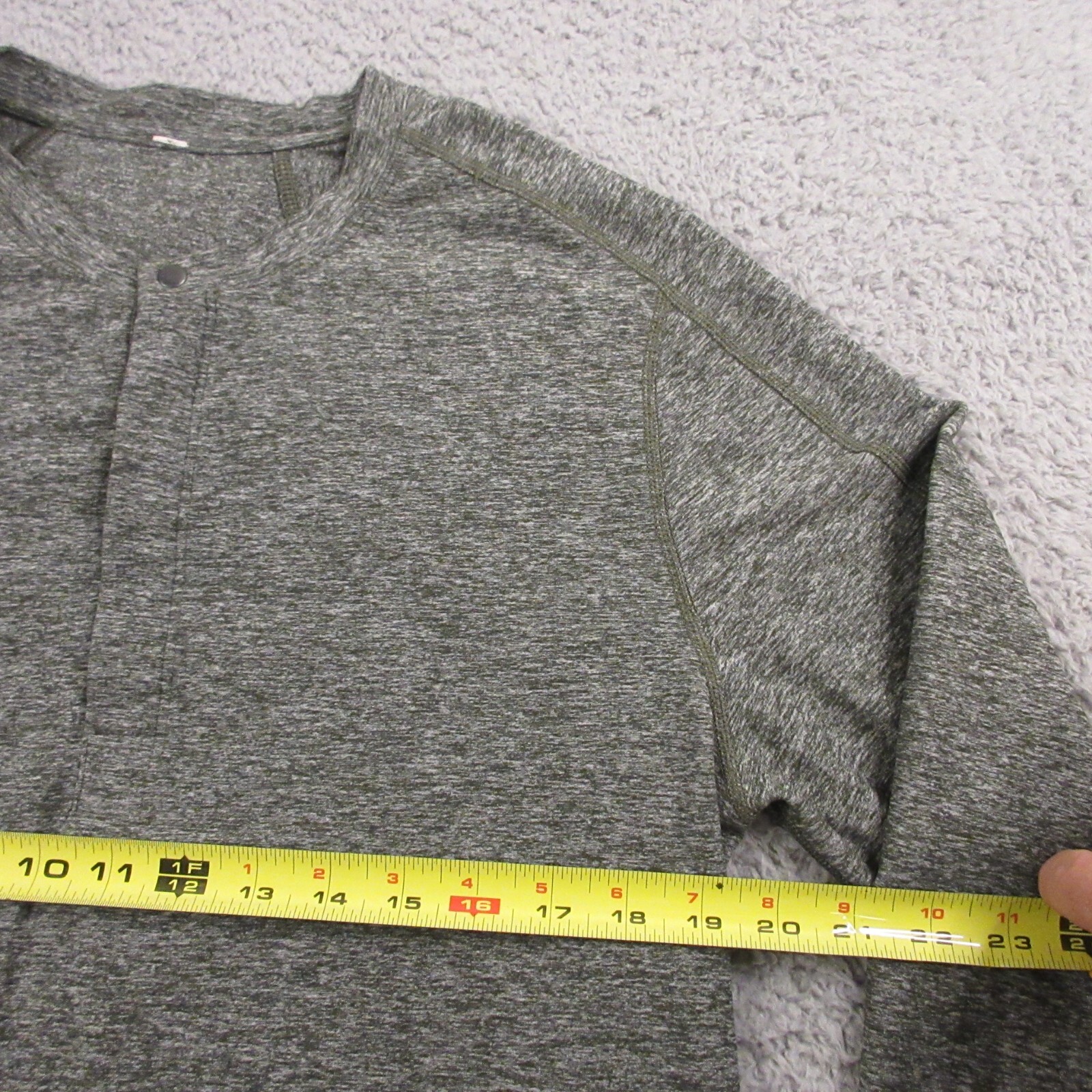 Lululemon Mens Henley Shirt size S-M Long Sleeve Stretch Performance Warm Thick gallery