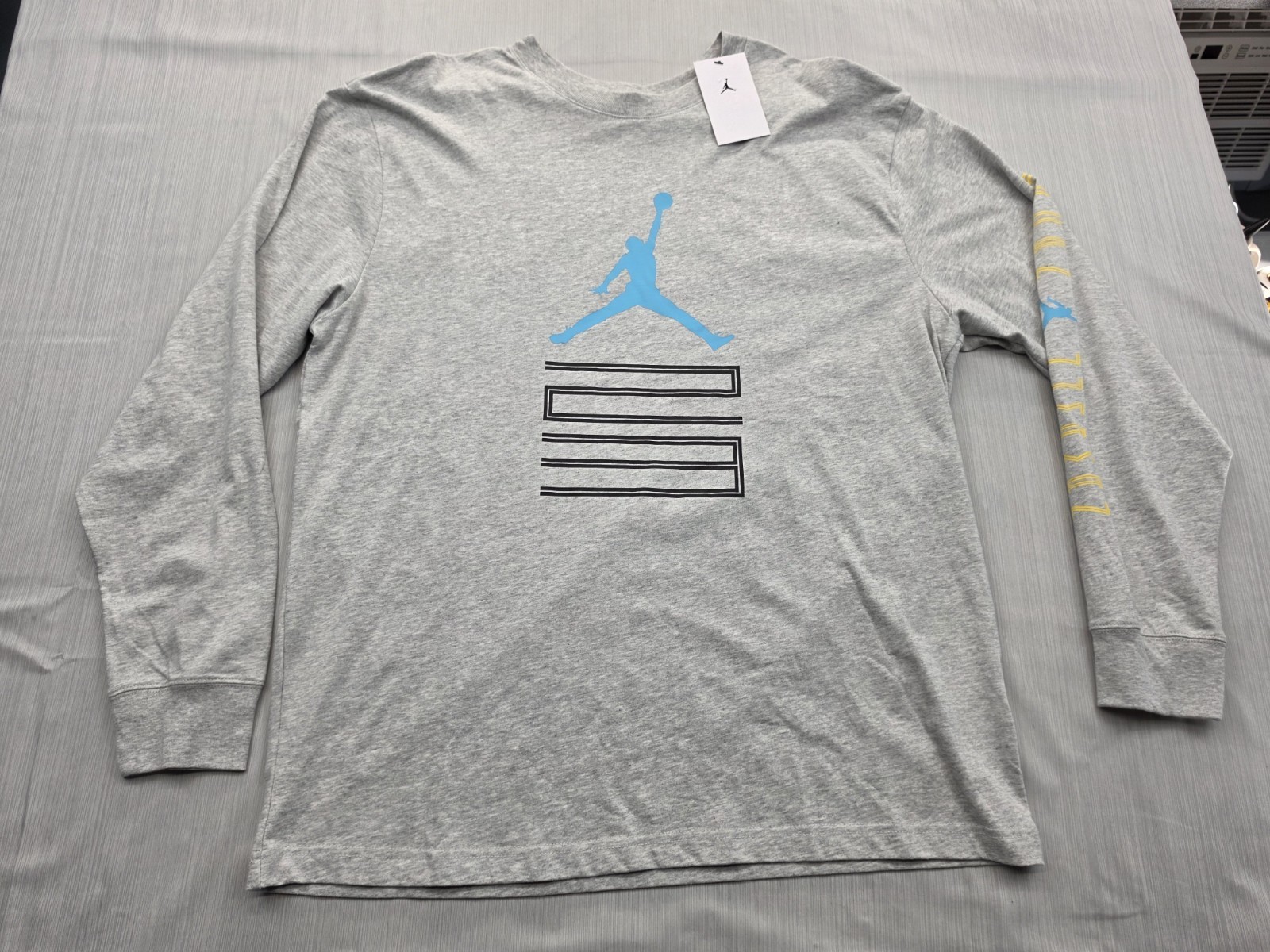 Nike Air Jordan 11 AJ11 T-Shirt Mens XL Gray Tee New gallery