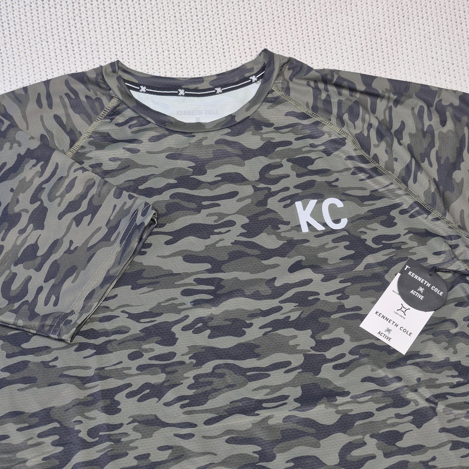 Kenneth Cole Men's Active Tech Shirt S/S Stretch Breathable Soft Olive Camo gallery