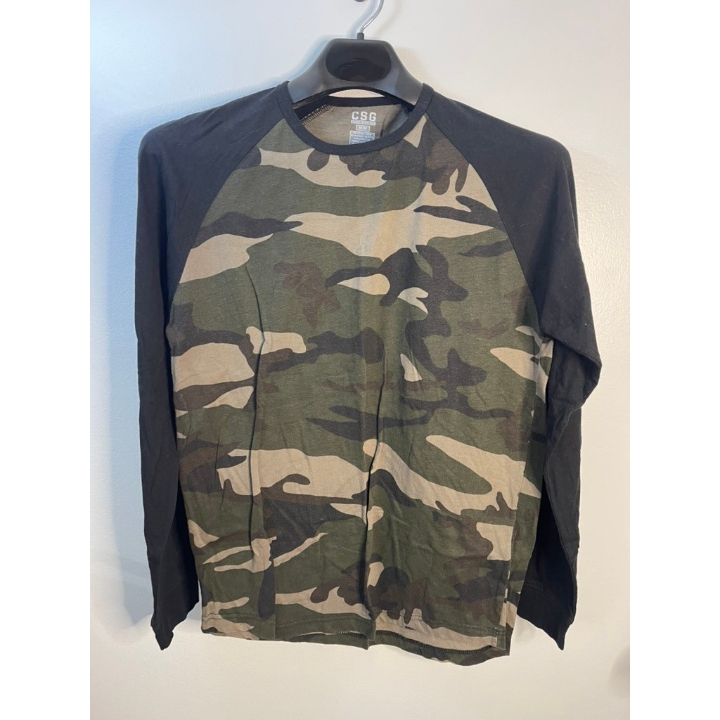 CSG Champs Sports Gear Mens Medium Camo Raglan Long Sleeve T-Shirt Green Black gallery