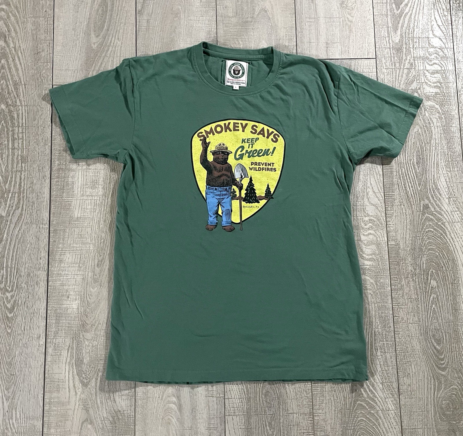 Smokey The Bear Forest Wildfires American Needle Green T-Shirt Mens Size Large
