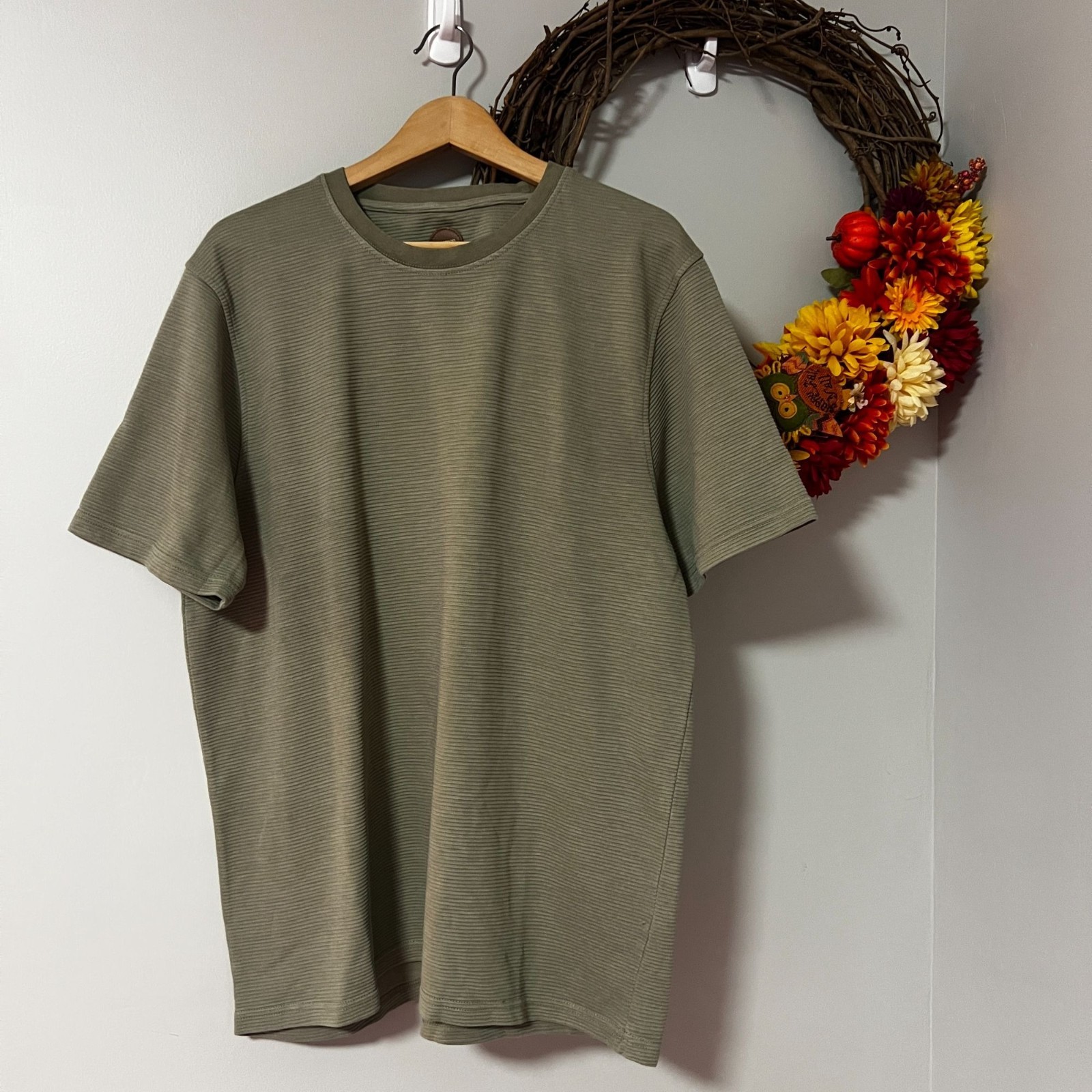 Common People Mens Ottomon Woven Shirt Top Crew Neck LARGE Sage Green