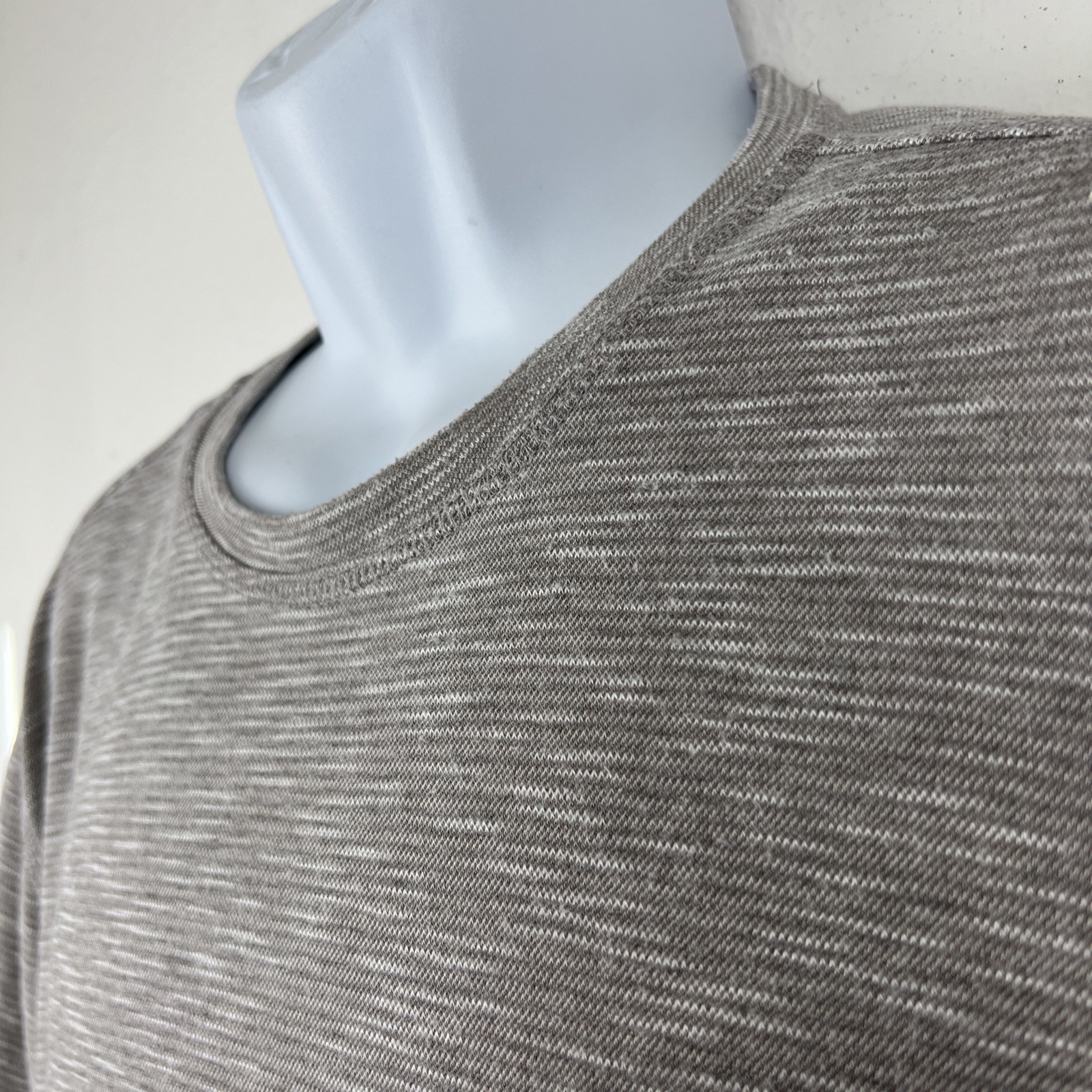 Tasso Elba Island Grey Striped UPF Sun Protect Men Extra Large Rayon Casual Tee gallery
