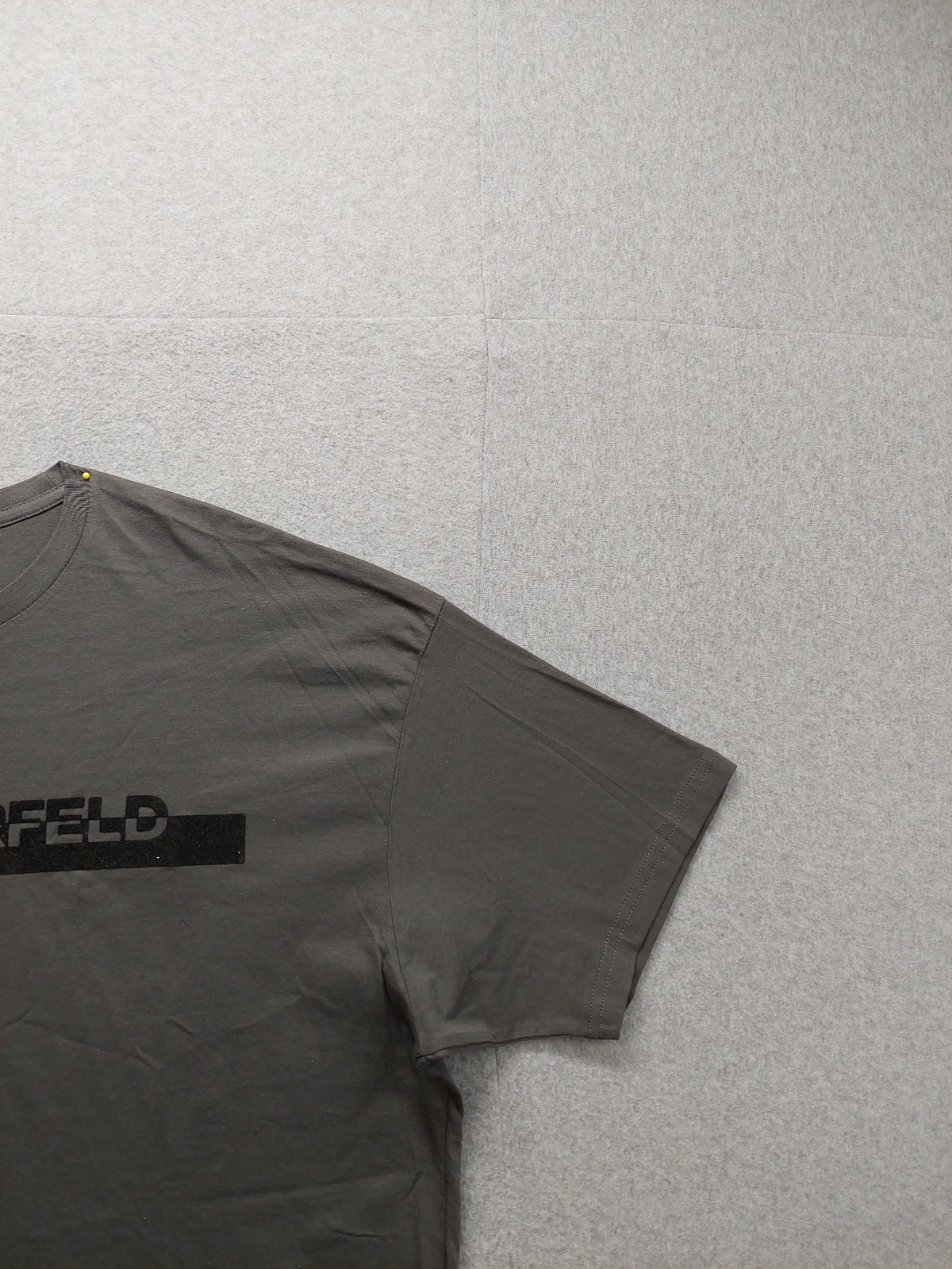 Karl Lagerfeld Men Shirt XXL Gray Crew Neck Short Sleeve Flat Front Outdoor Tee gallery