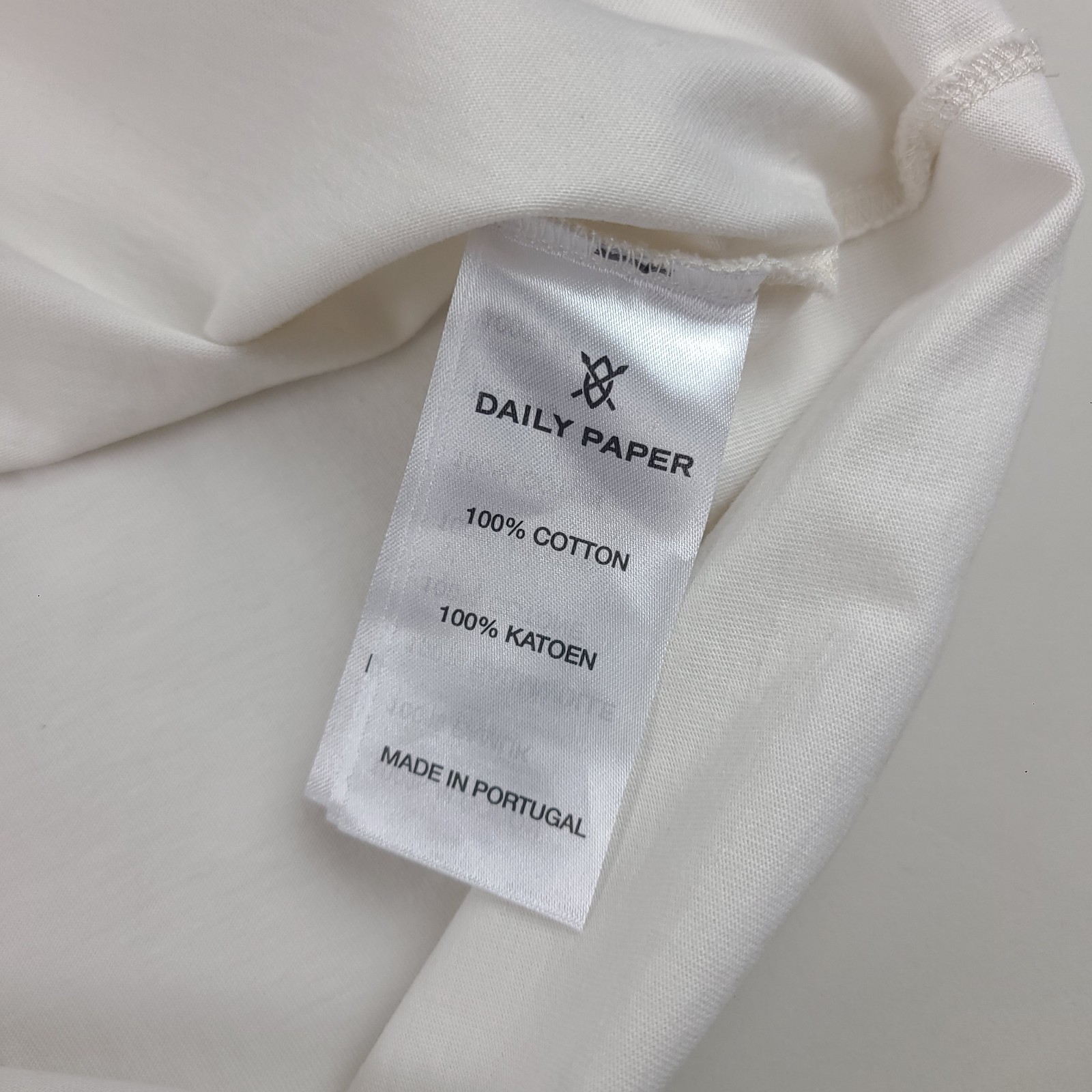 Daily Paper Shirt Mens Large White Cut And Sew Pattern Graphic Tee gallery