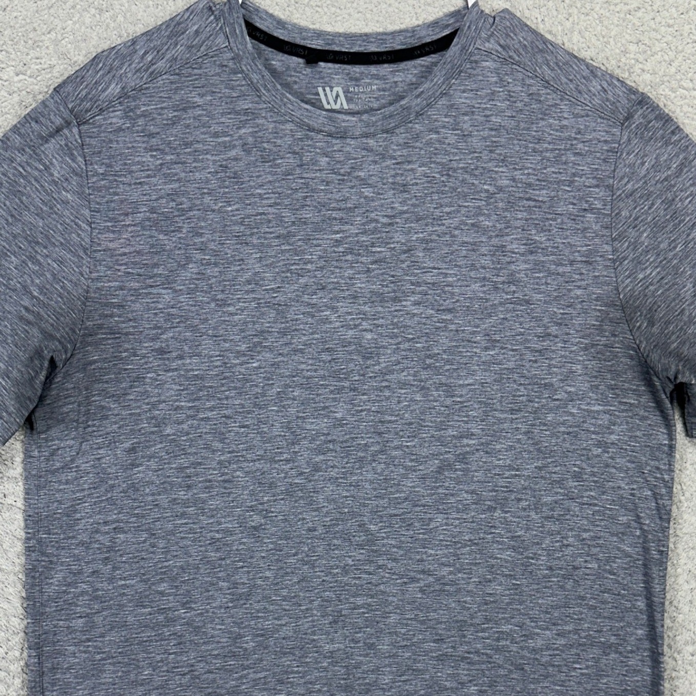 VRST T-Shirt Tee Men Medium Gray Short Sleeve Crewneck Gym Workout Logo Athletic gallery