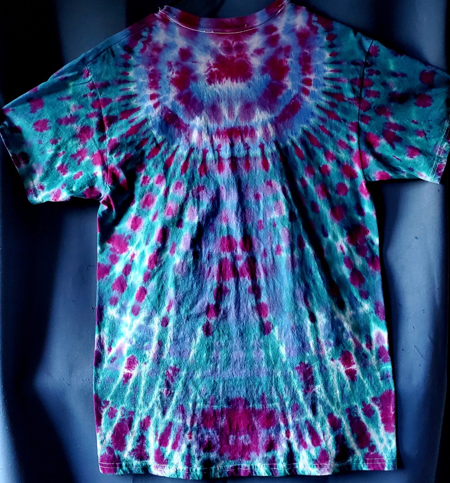 HANES 100% SIZE MEDIUM Cotton Tye Dyed Shirt Pre-washed WON'T FADE VERY SOFT gallery