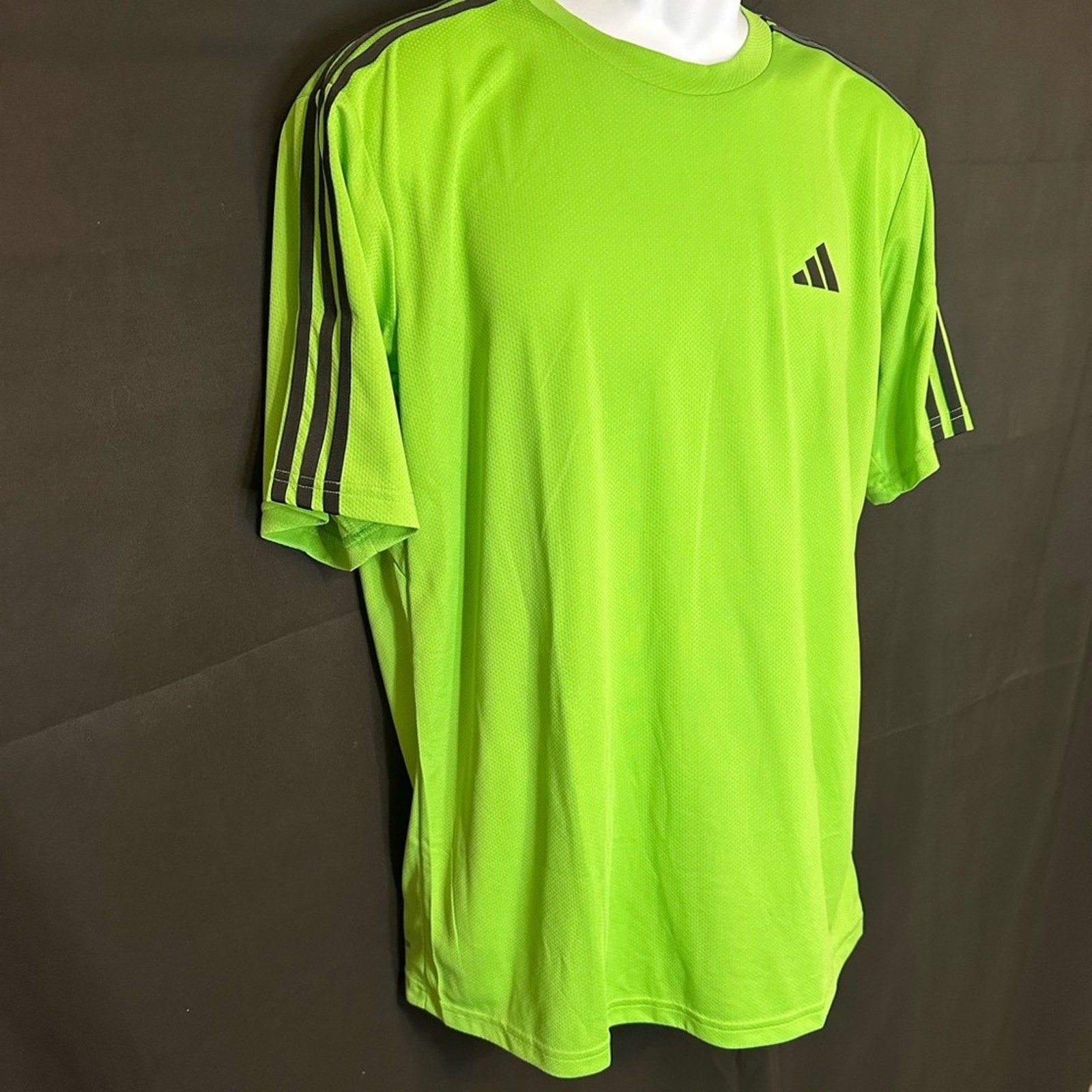 Adidas Train Essentials 3-Stripes Training T-Shirt ‘M’ gallery