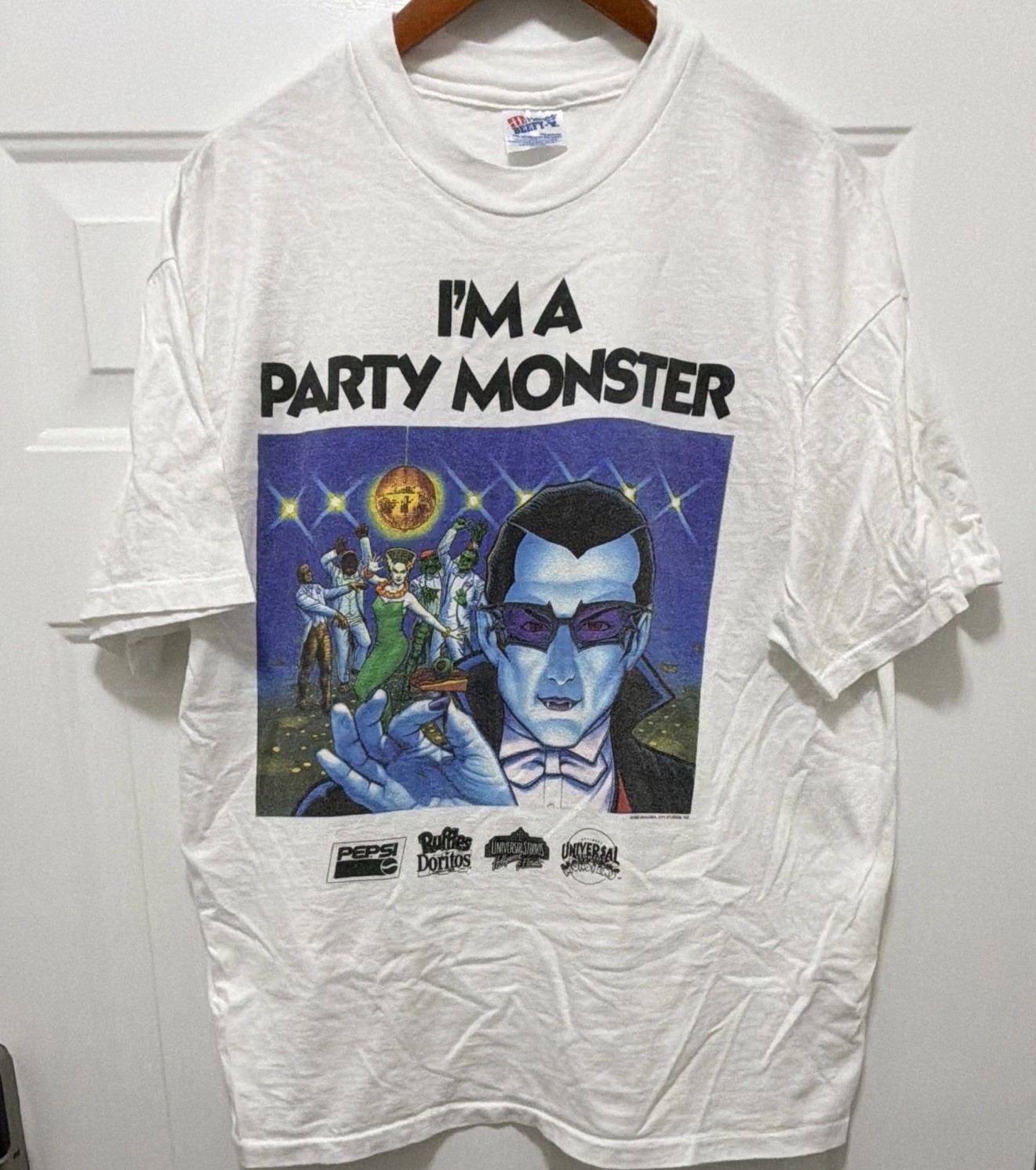 1992 Universal Studios Monsters Party Dracula Frankenstein Graphic XL 90s Tee gallery