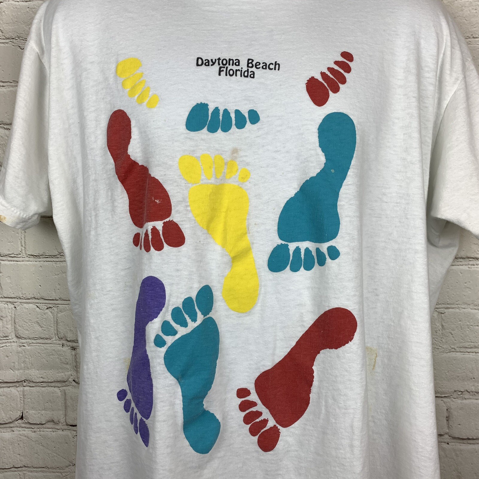 VTG Daytona Beach Florida T-Shirt Tee Sz XL Single Stitch Footprints Rainbow 90s gallery