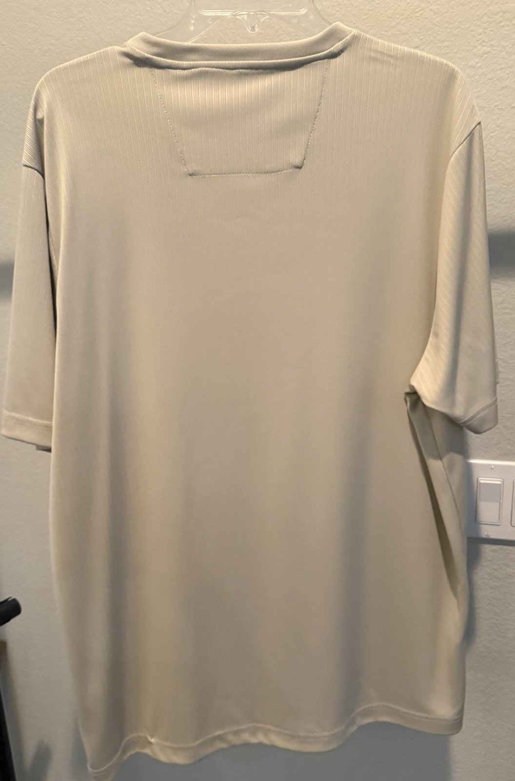 Perry Ellis Gray Solid V-Neck Short Sleeve Knit T-Shirt, Ribbed Accents, L gallery