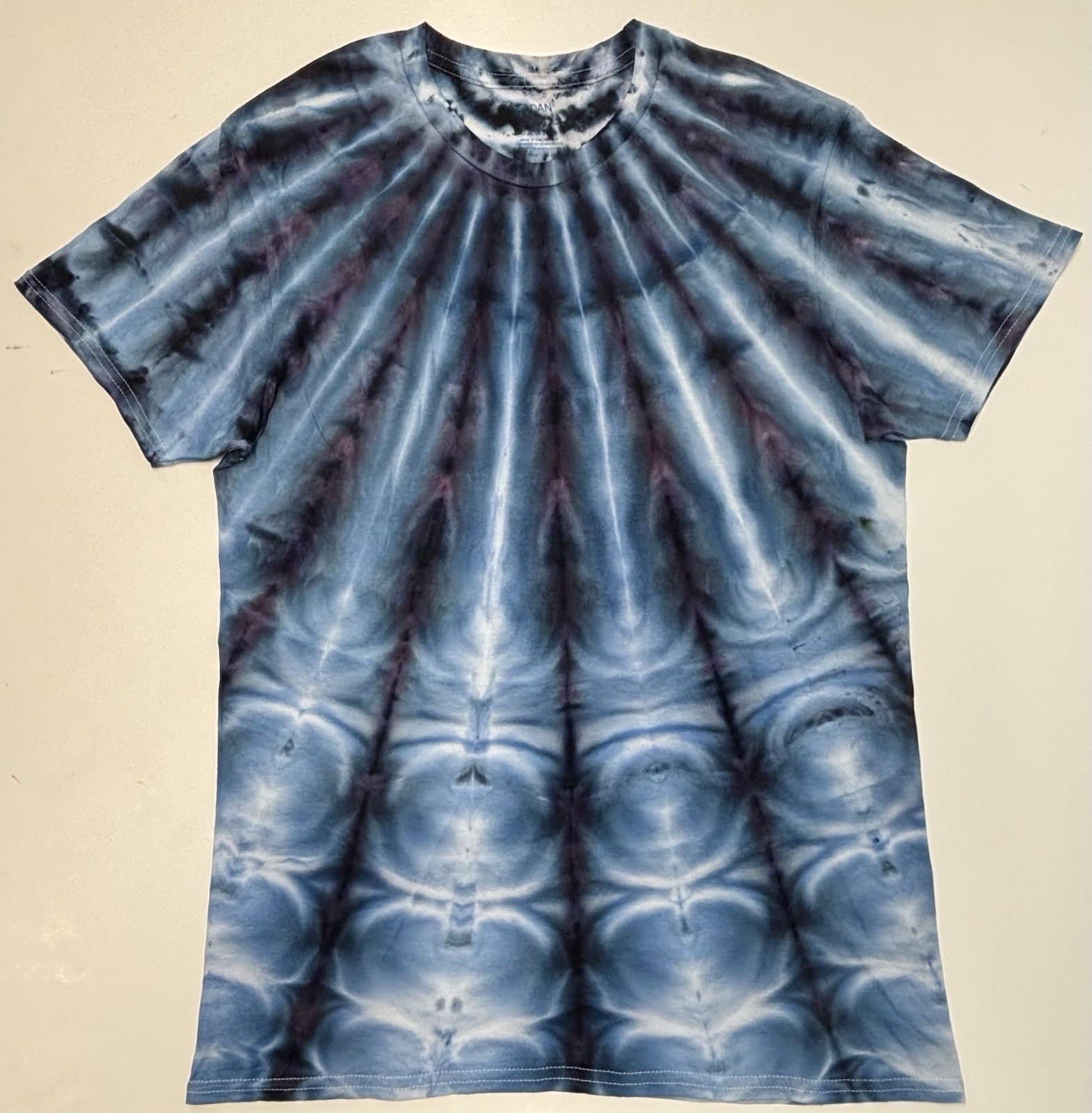 Gildan Handmade Ice Dye Unisex Adult T-Shirt Size Medium Multicolor Blue Tee NEW gallery