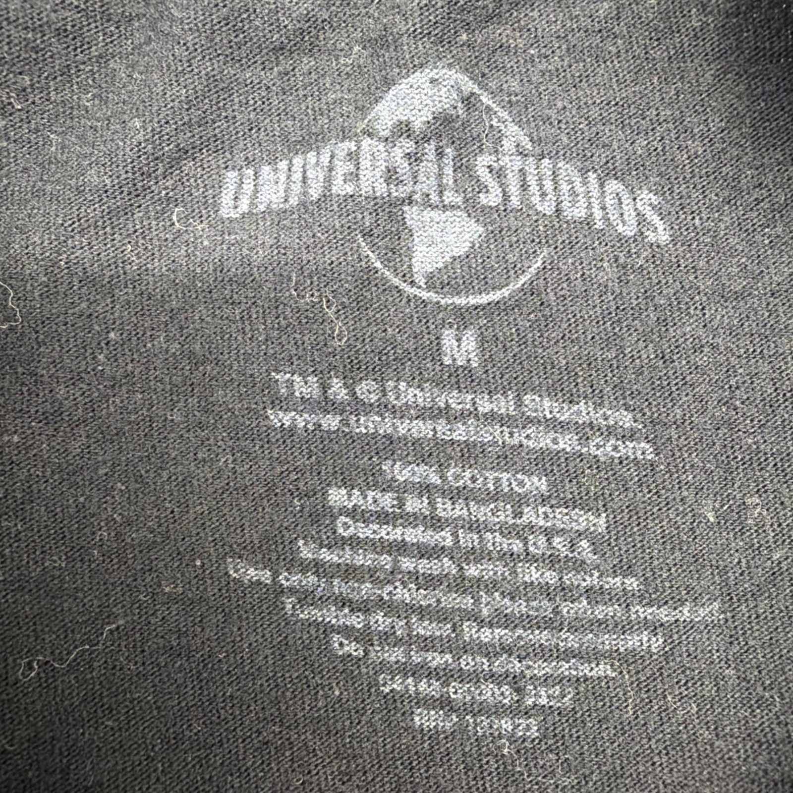Universal Studios T-shirt Men M Black Graphic Print Logo 100% Cotton.#44861 gallery