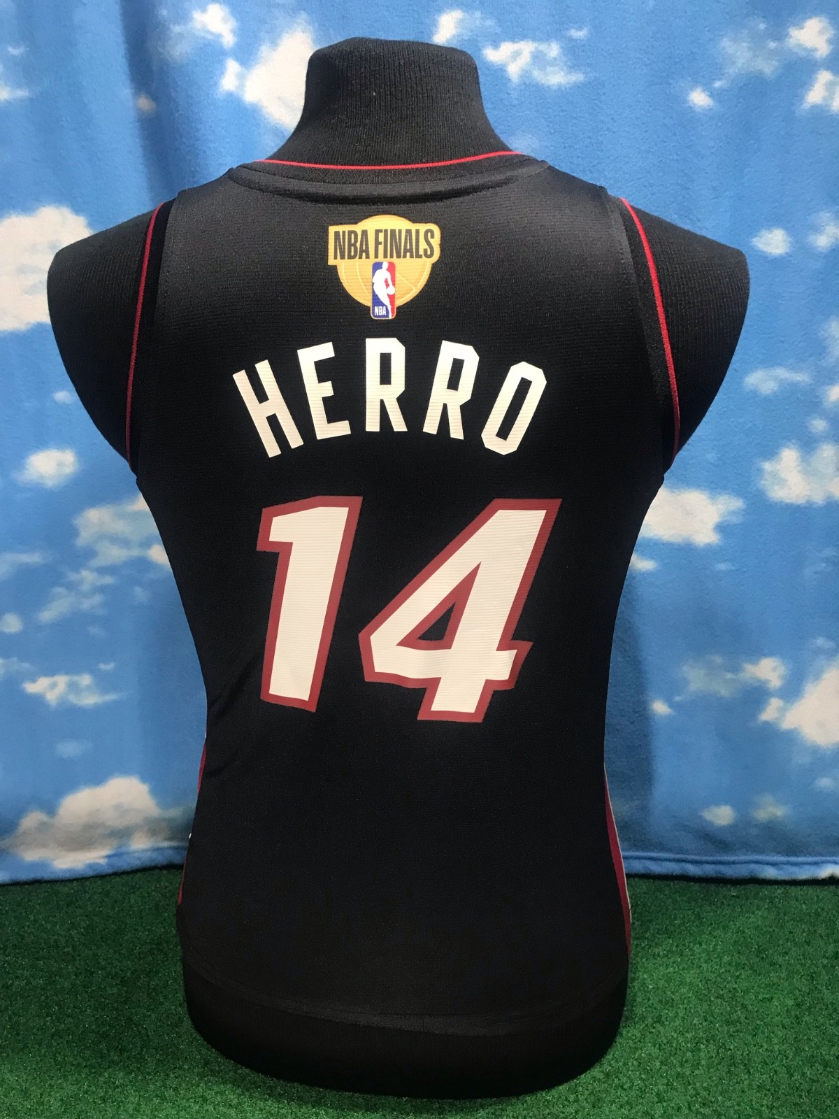 Miami Heat Jersey Shirt Tyler Hero 14 YOUTH Medium M Black NBA Finals C9 gallery
