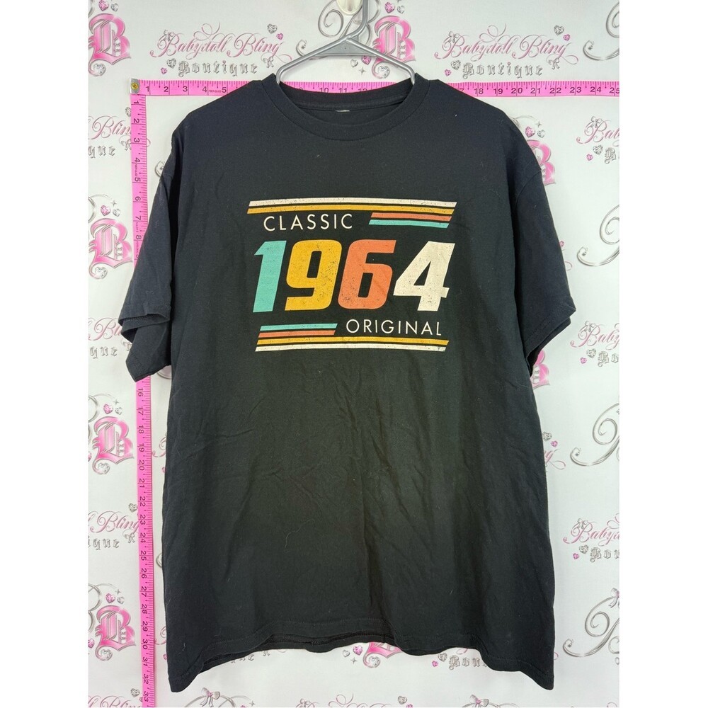 Tshirt Classic 1964 Original Graphic Tee – Black