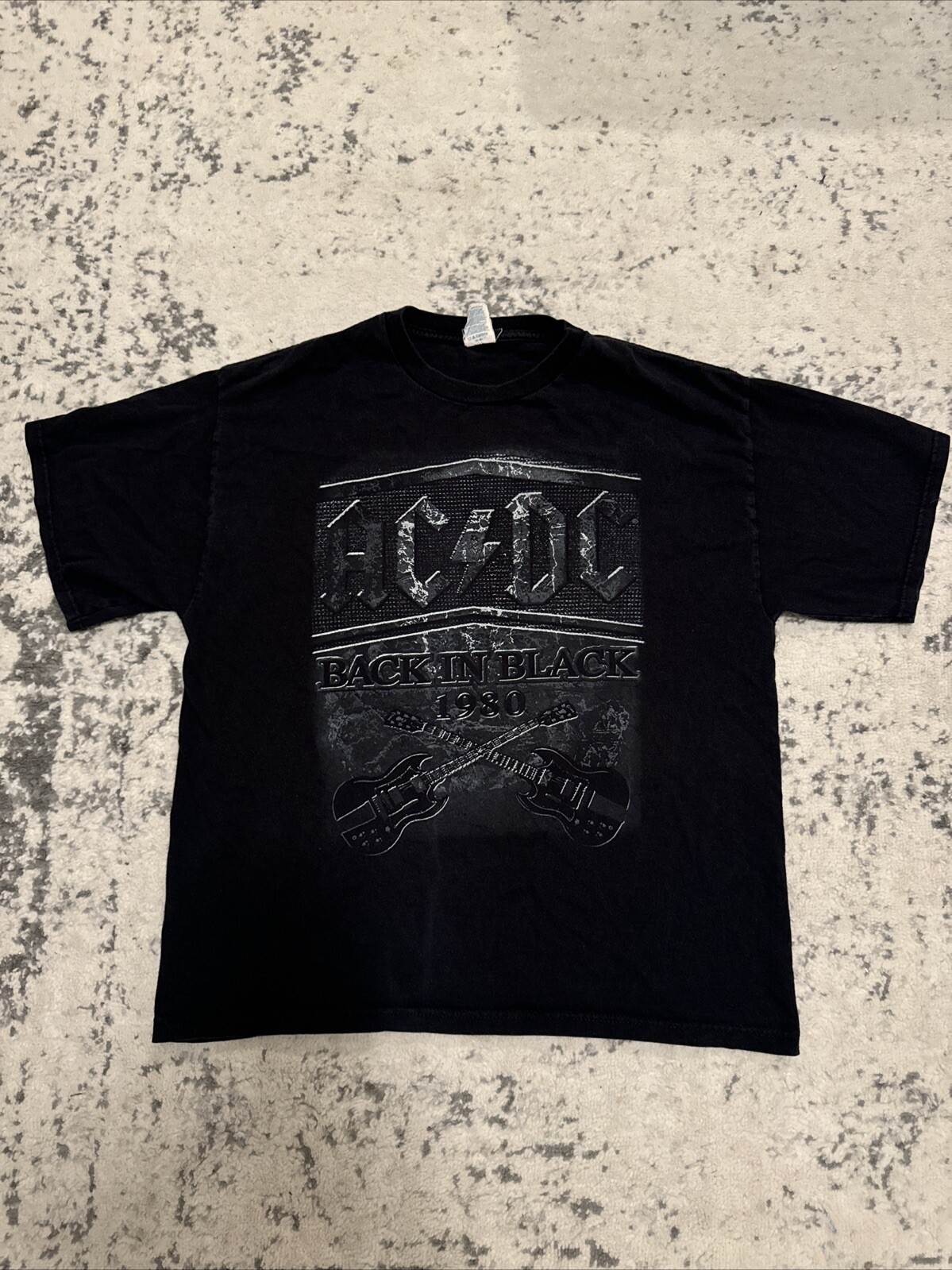 AC/DC Back In Black T-Shirt Mens Sz Large Delta Pro Weight Tag