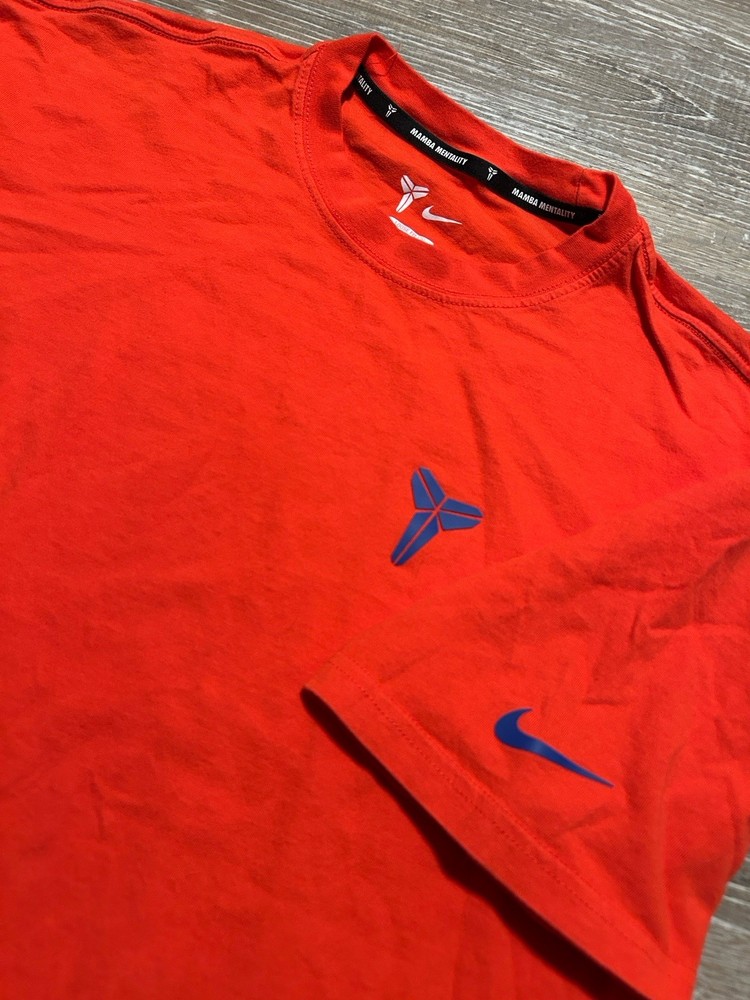 Nike Kobe Bryant Mamba Mentality Short Sleeve T-Shirt Logo Men’s Large Orange