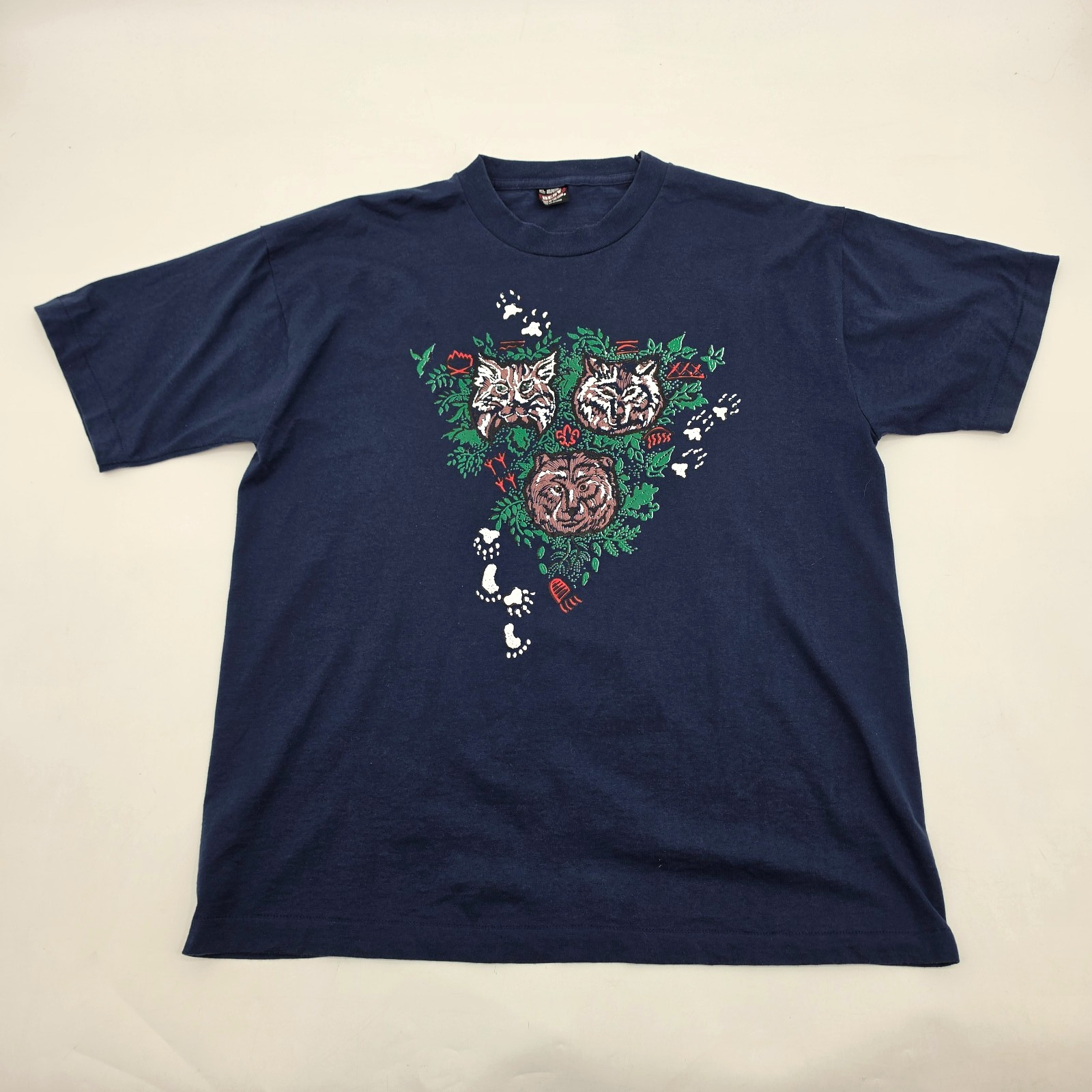Vintage Wildlife Bobcat Wolf Bear Trifecta Shirt Size XL Navy Blue Footprints