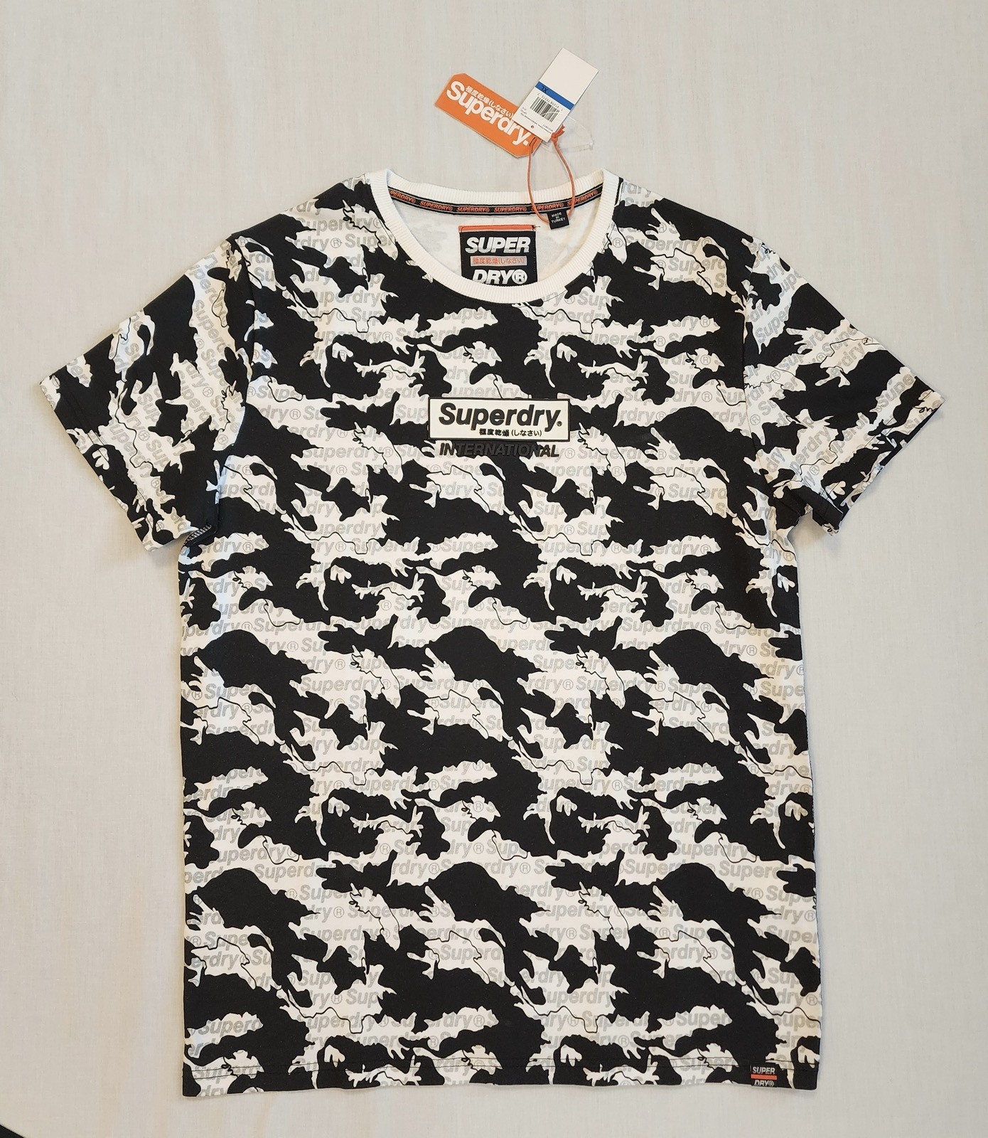 Superdry Mens International Monochrome T-Shirt Graphic Logo NWT gallery