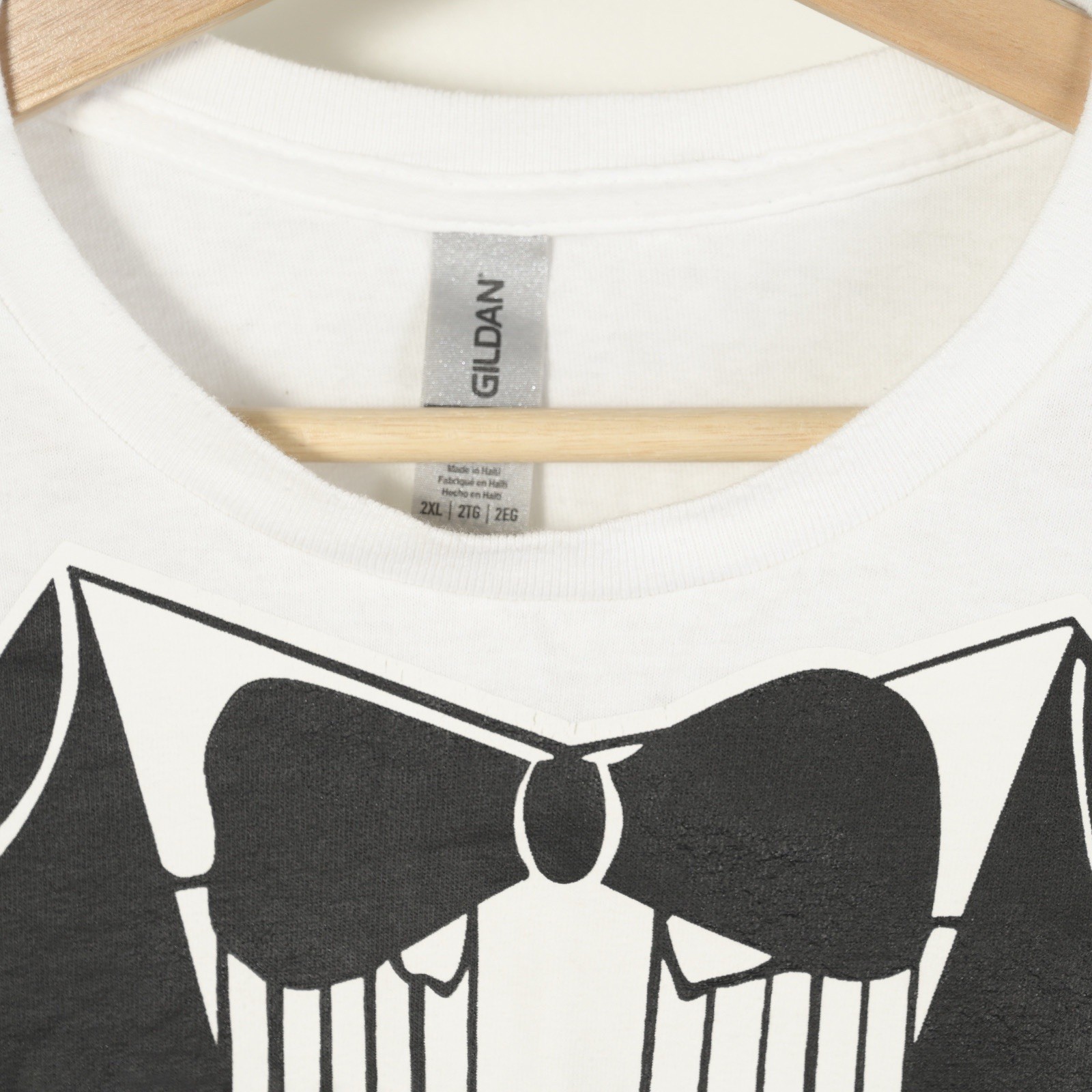 Gildan Men’s 2XL White & Black Short Sleeve Tuxedo Graphic Print Funny T-Shirt gallery