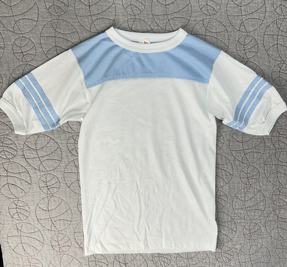 Deadstock Vintage 80s Single Stitch Classic Retro Ringer T-Shirt Adult Small USA