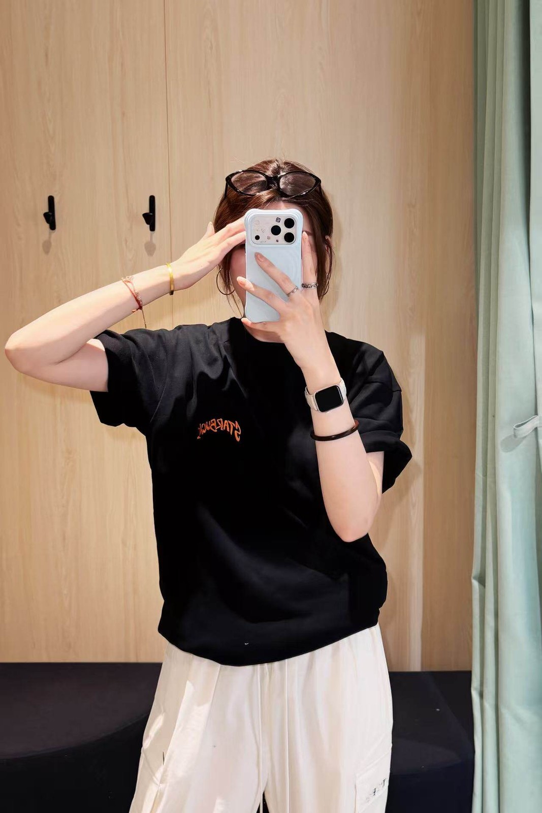 Starbucks Bearista Town Collection Embroidered Crew Neck Pure Cotton T-shirt gallery