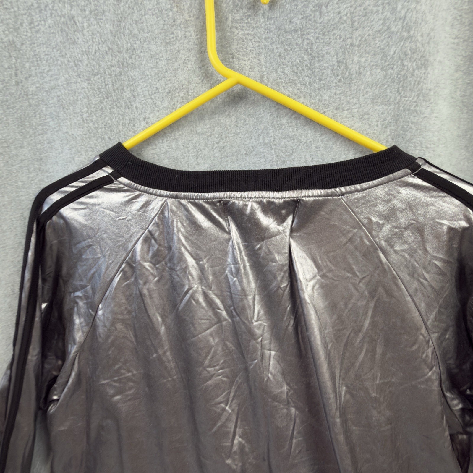 Festified Holiday Clothing Shirt Men’s Large Silver Shiny Christmas gallery