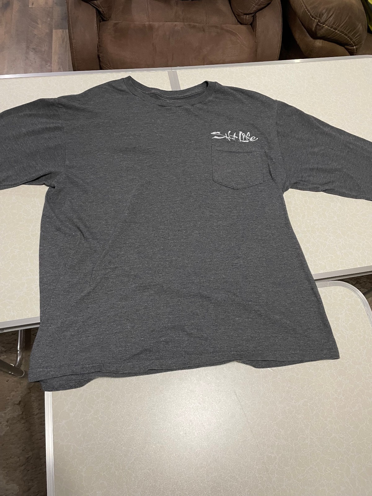 MEN’S SIZE LARGE : SALT LIFE GRAY LONG SLEEVE FISHING SHIRT – LOGO ON BACK