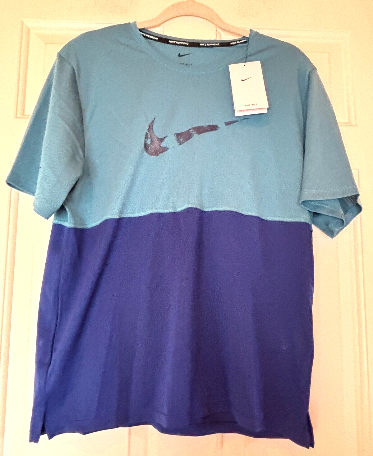 Nike Running Shirt Dri Fit Blue Large Logo Breathable Size Mens L NWT gallery